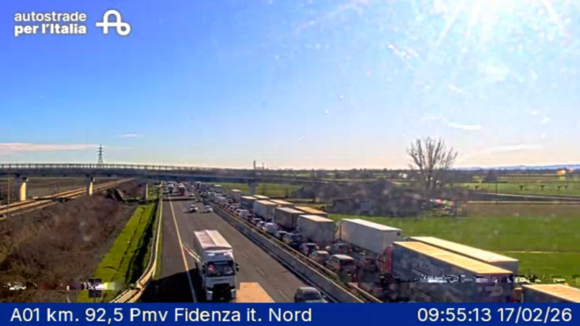 Incidente in A1 a Fidenza, in mattinata lunghe code verso sud