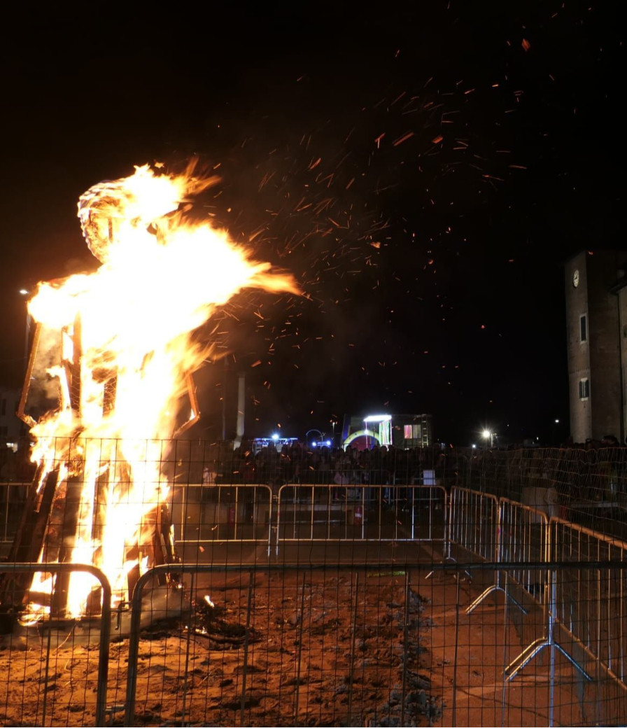 Falò in piazza a Borgonovo, è "Brusa la vecia"