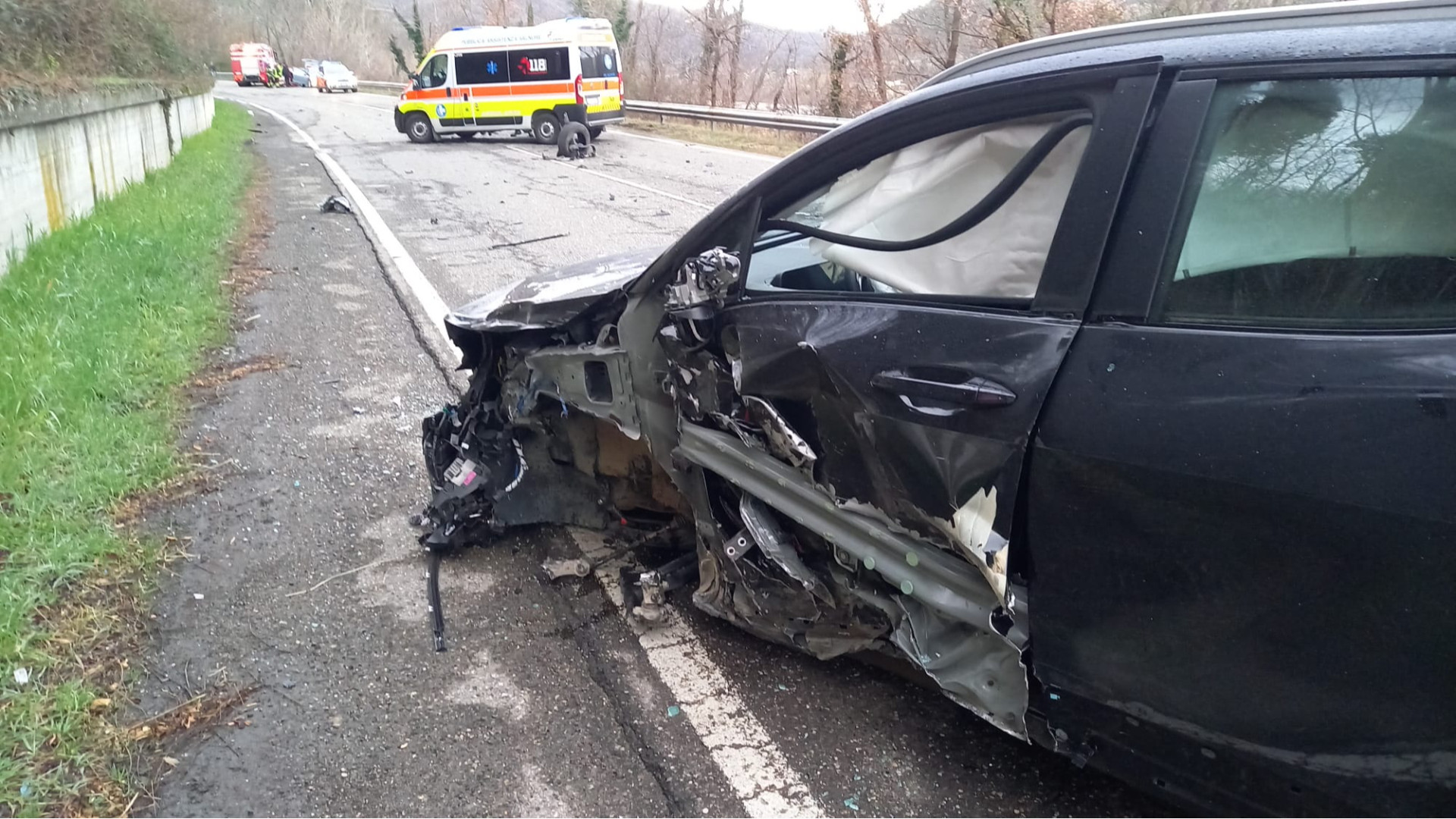 Frontale a Biana: due feriti