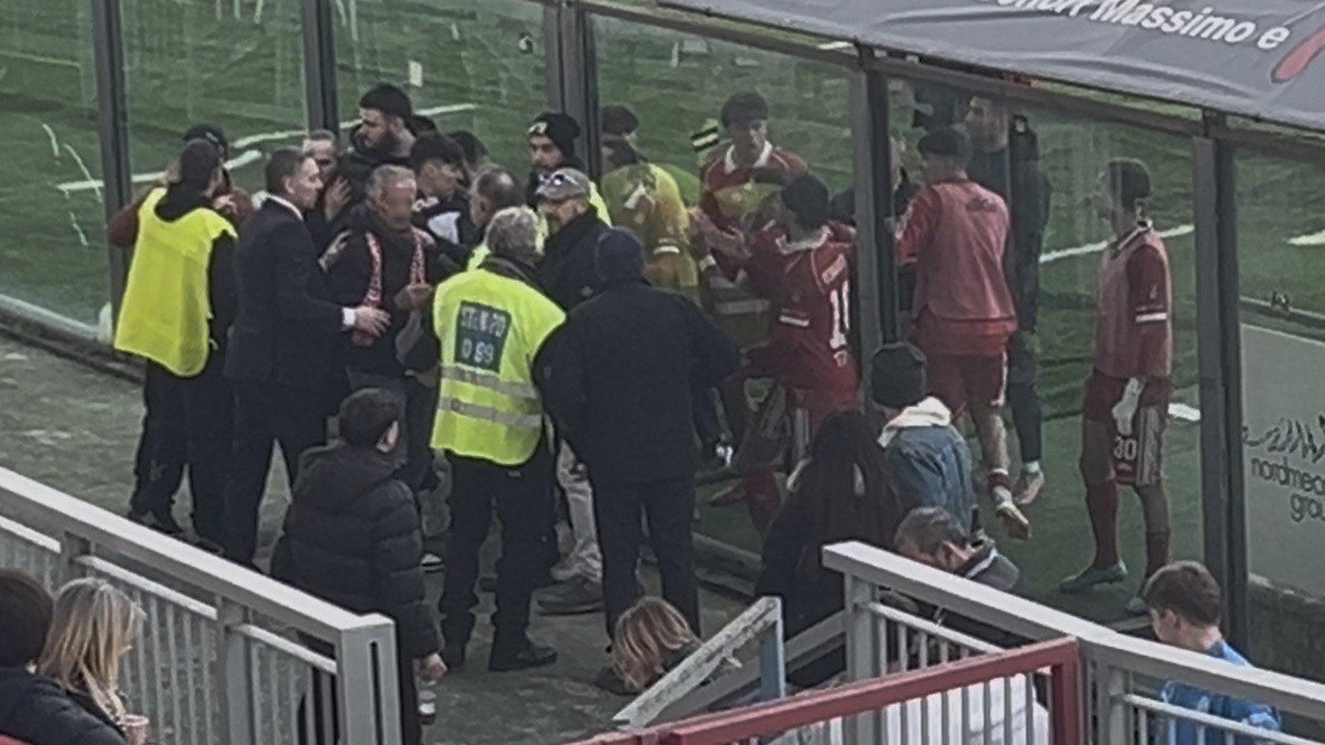 Contestazione shock: aggredito il figlio minorenne di Taugourdeau