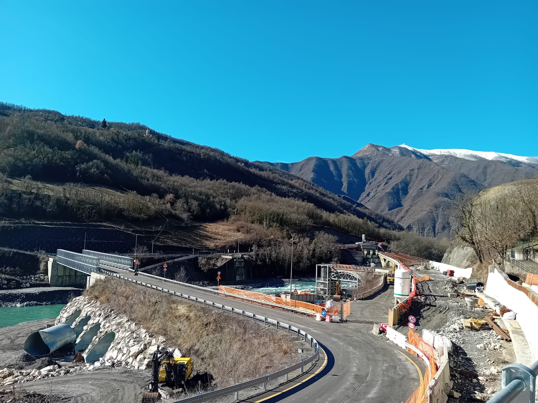 Il cantiere in corso a ponte Lenzino