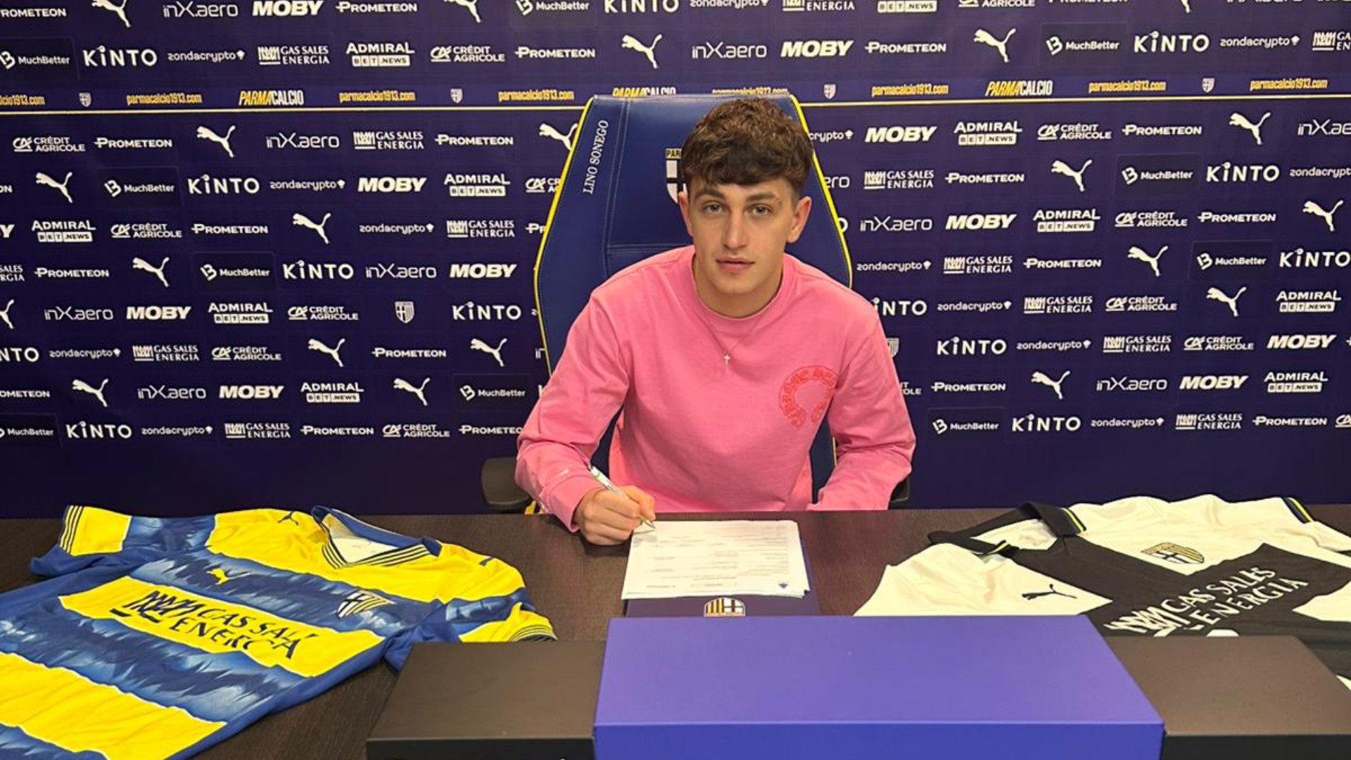 Balduzzi firma il primo contratto da professionista a Parma