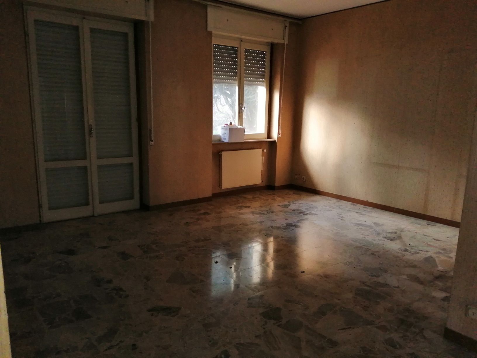 Il soggiorno prima dell'intervento