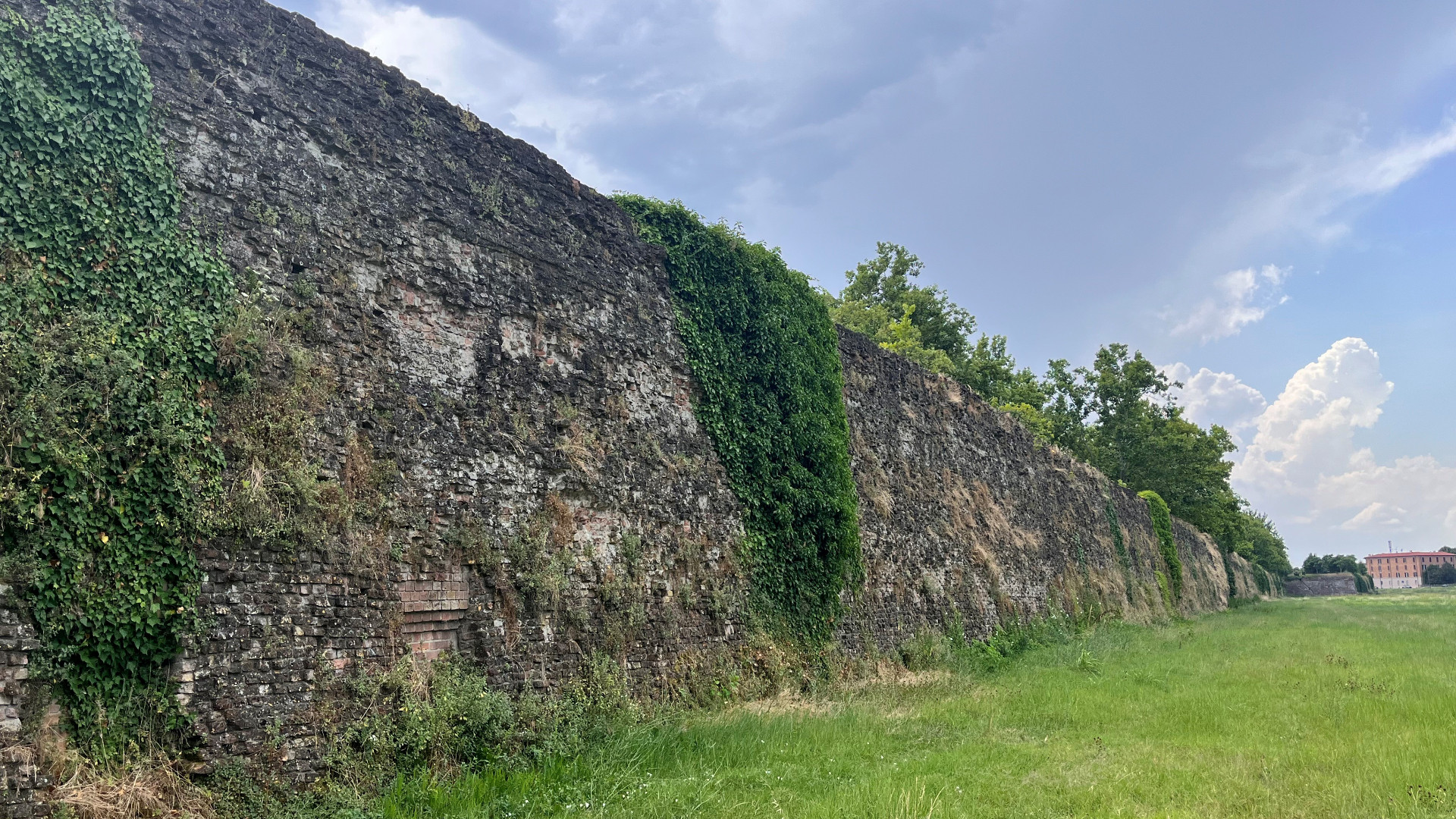«Le nostre Mura in stato di abbandono, il Pug dia la svolta»