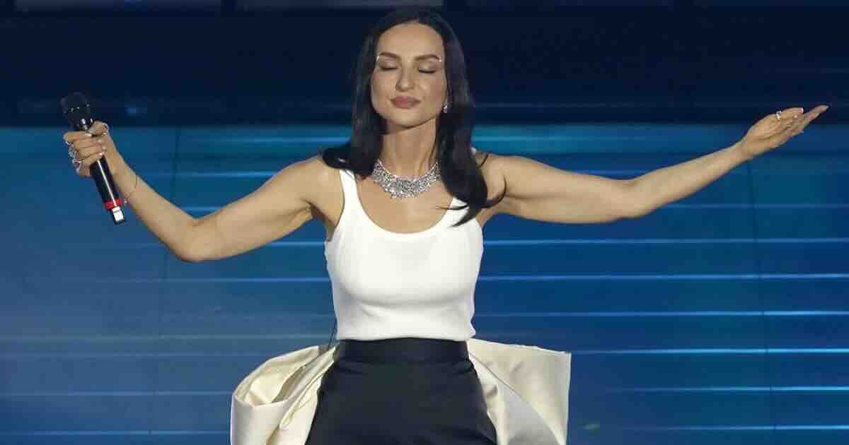 Arisa, promossa a pieni voti<br><br>