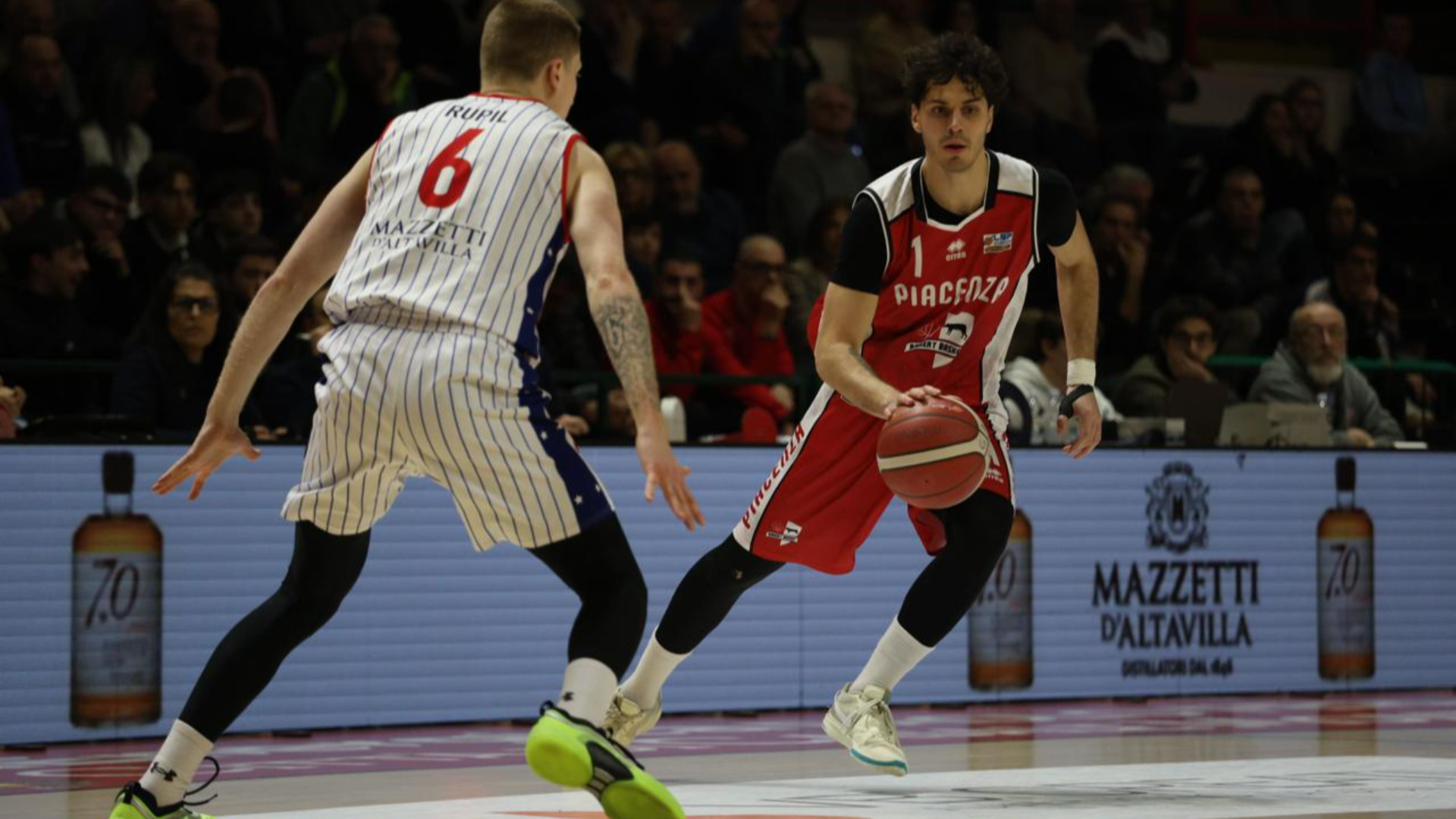 Bees da urlo nel derby. Per la Bakery un mercoledì nerissimo