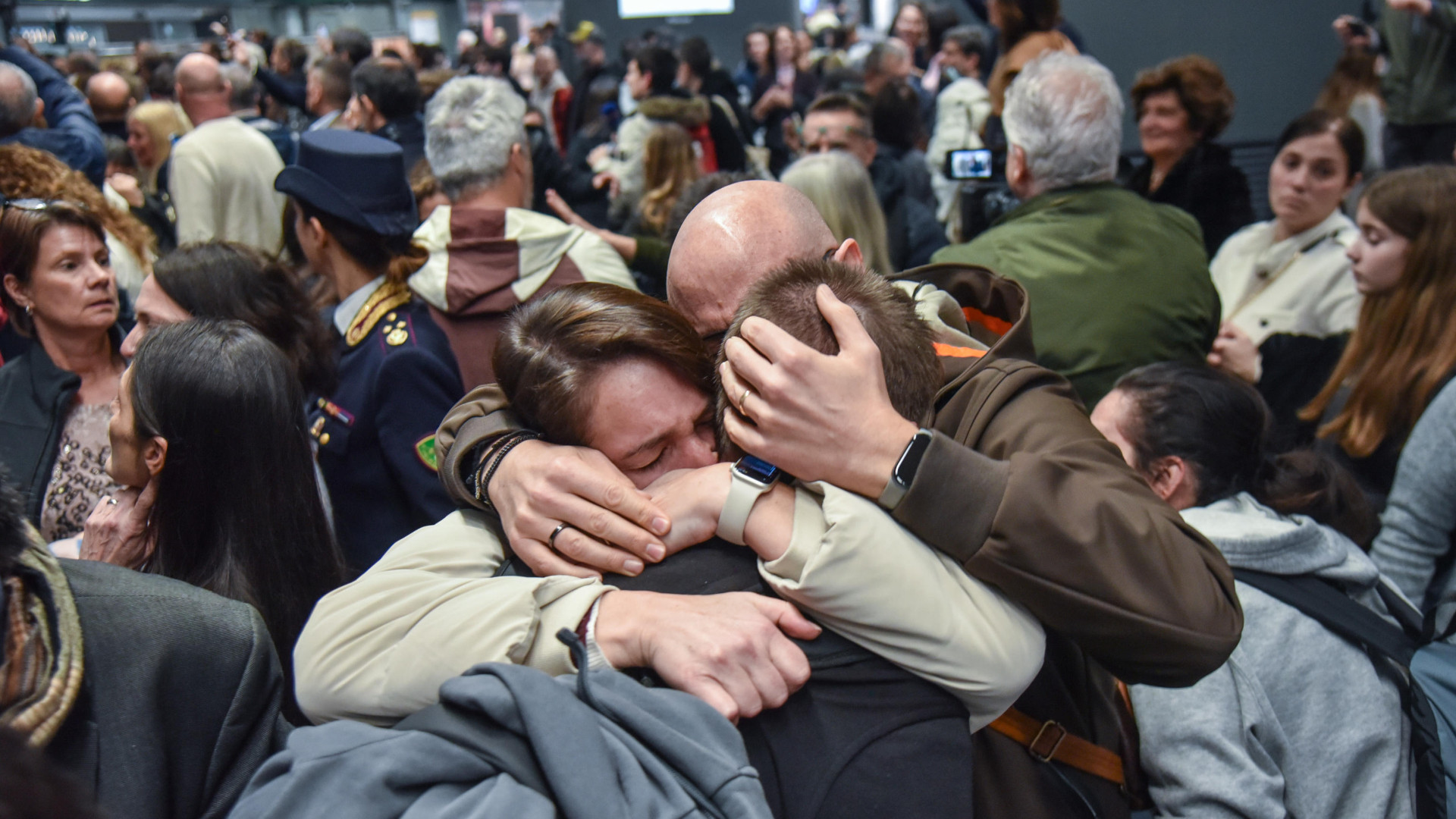 L'arrivo dei cittadini italiani all'aeroporto di Malpensa