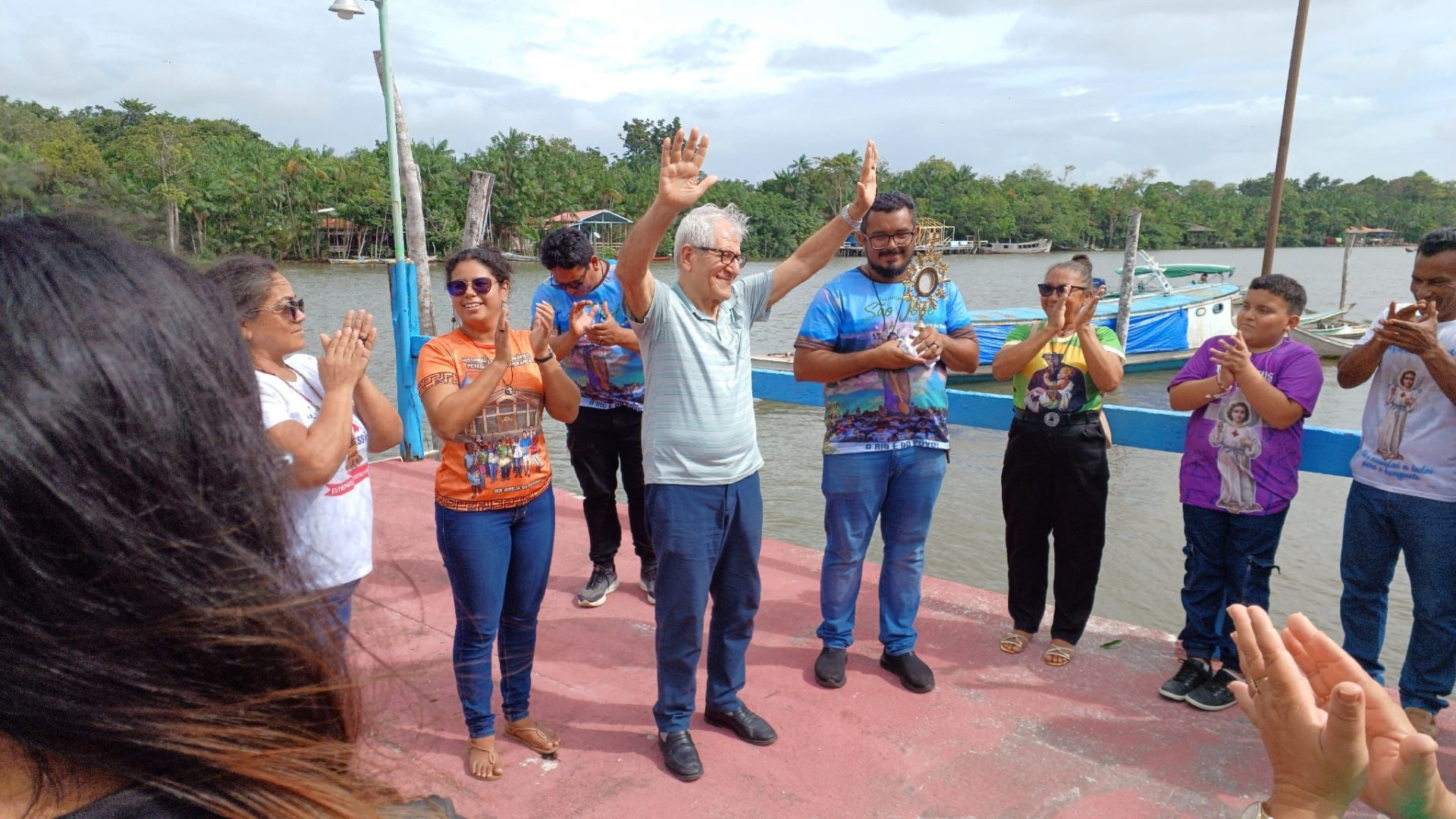 Il richiamo della missione, a 86 anni don Luigi torna in Sud America