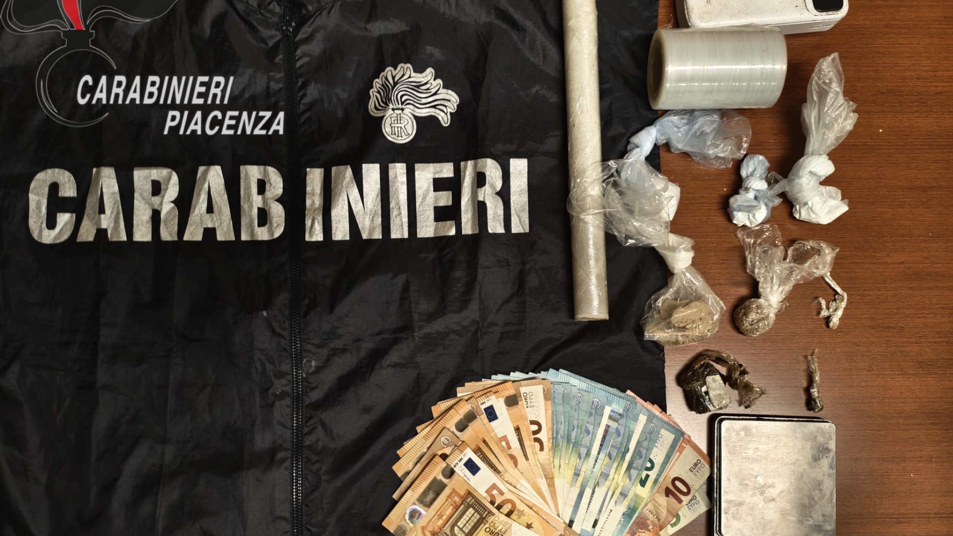 Droga a Campremoldo, arrestato in flagranza presunto spacciatore