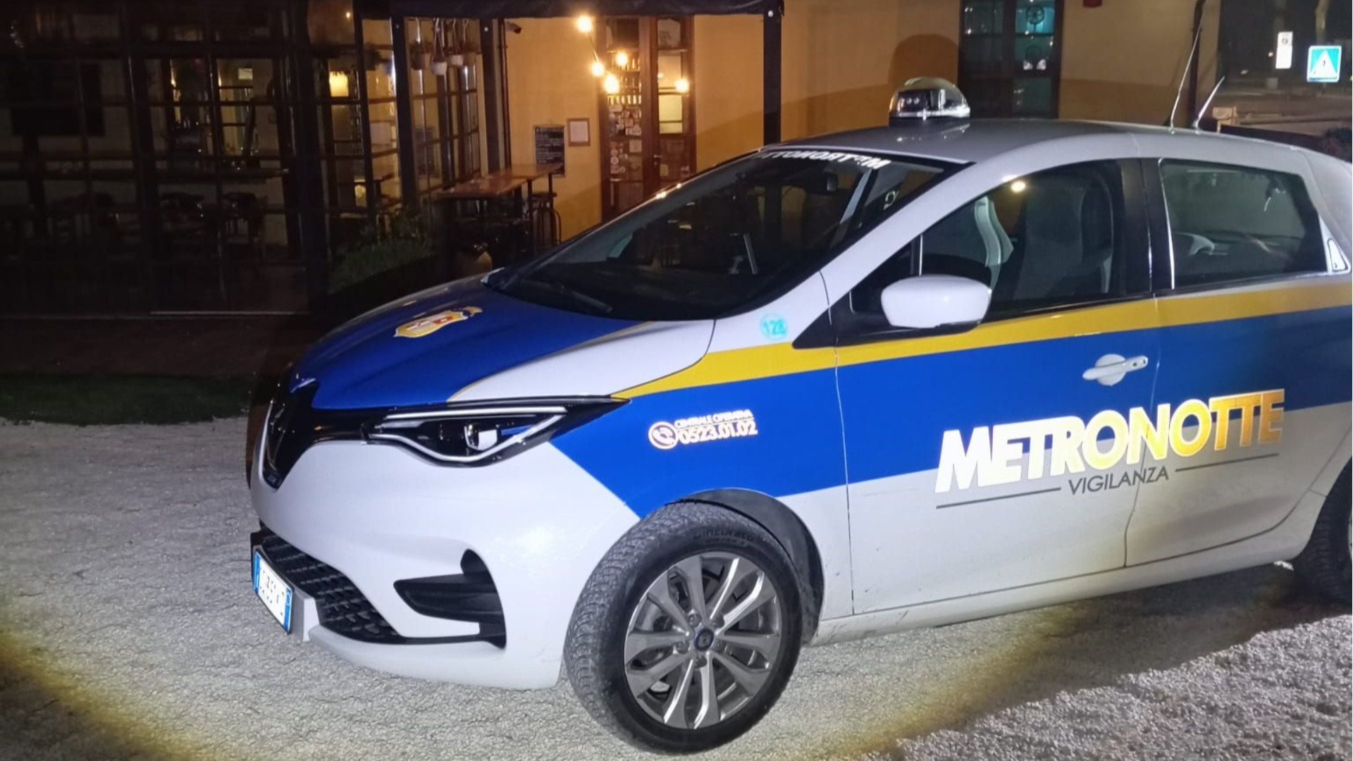 Tentato furto al ristorante, arrivano i Metronotte: ladri in fuga