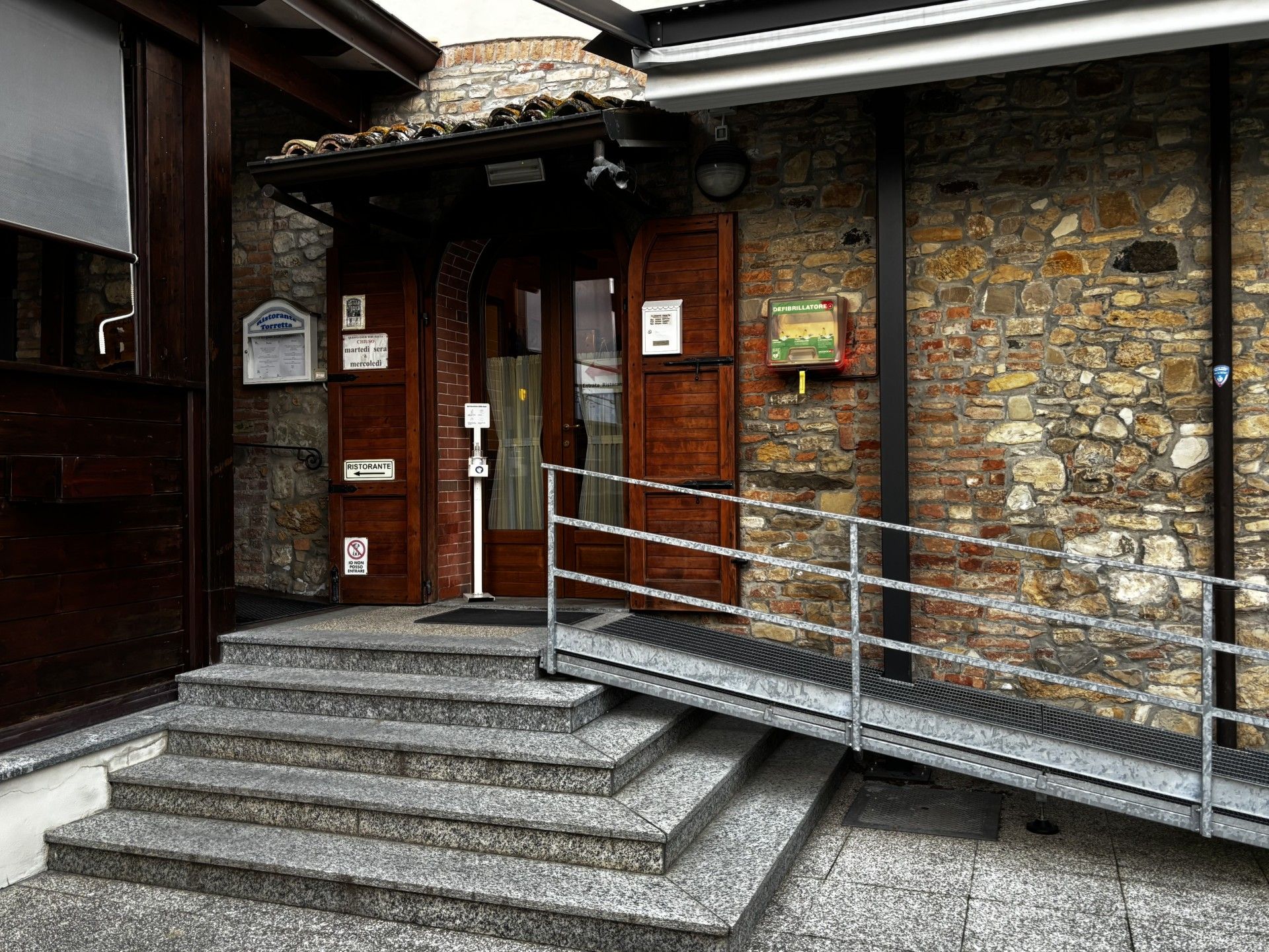 L'ingresso della trattoria La Torretta