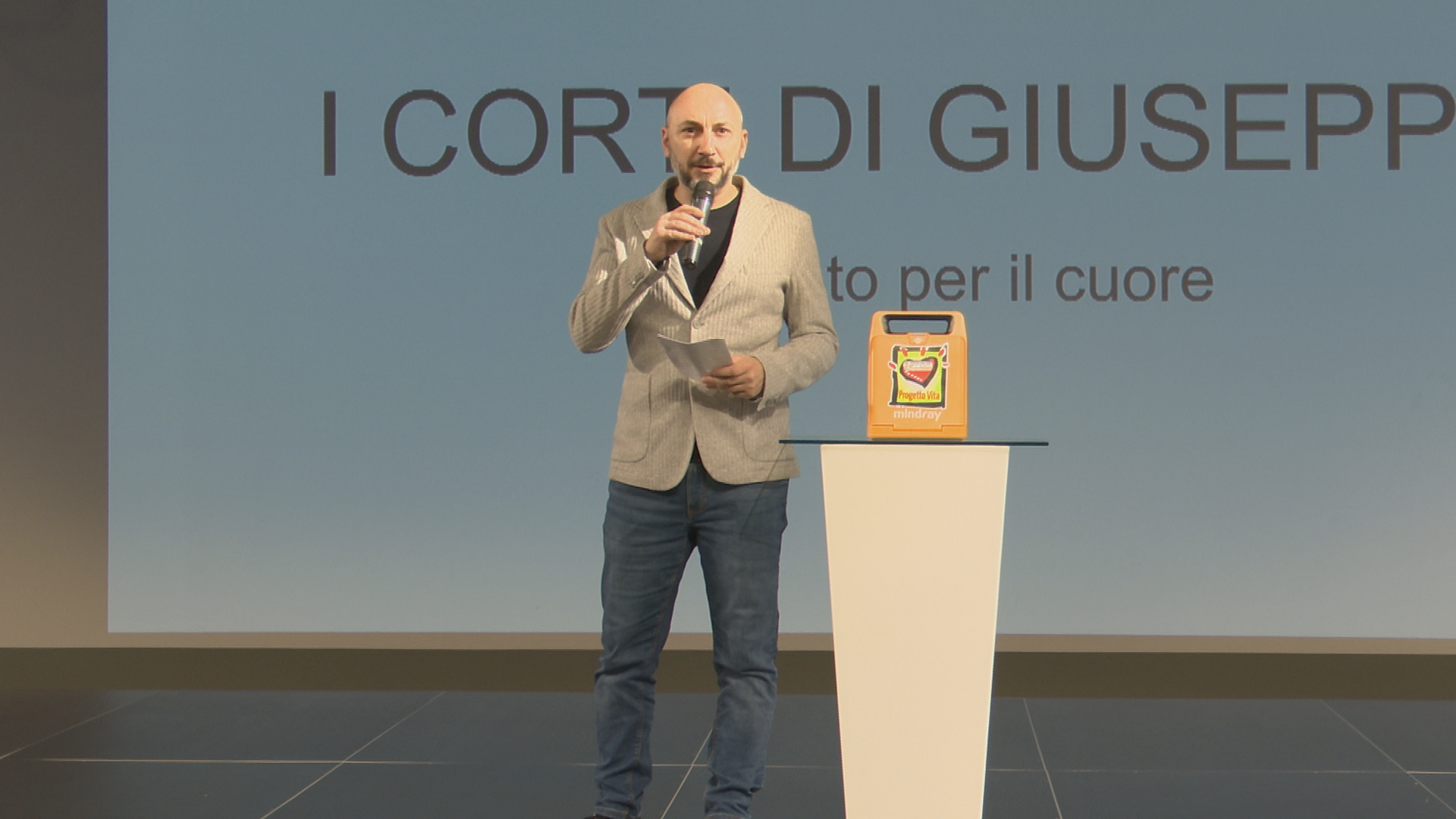 L'introduzione della serata a scopo benefico