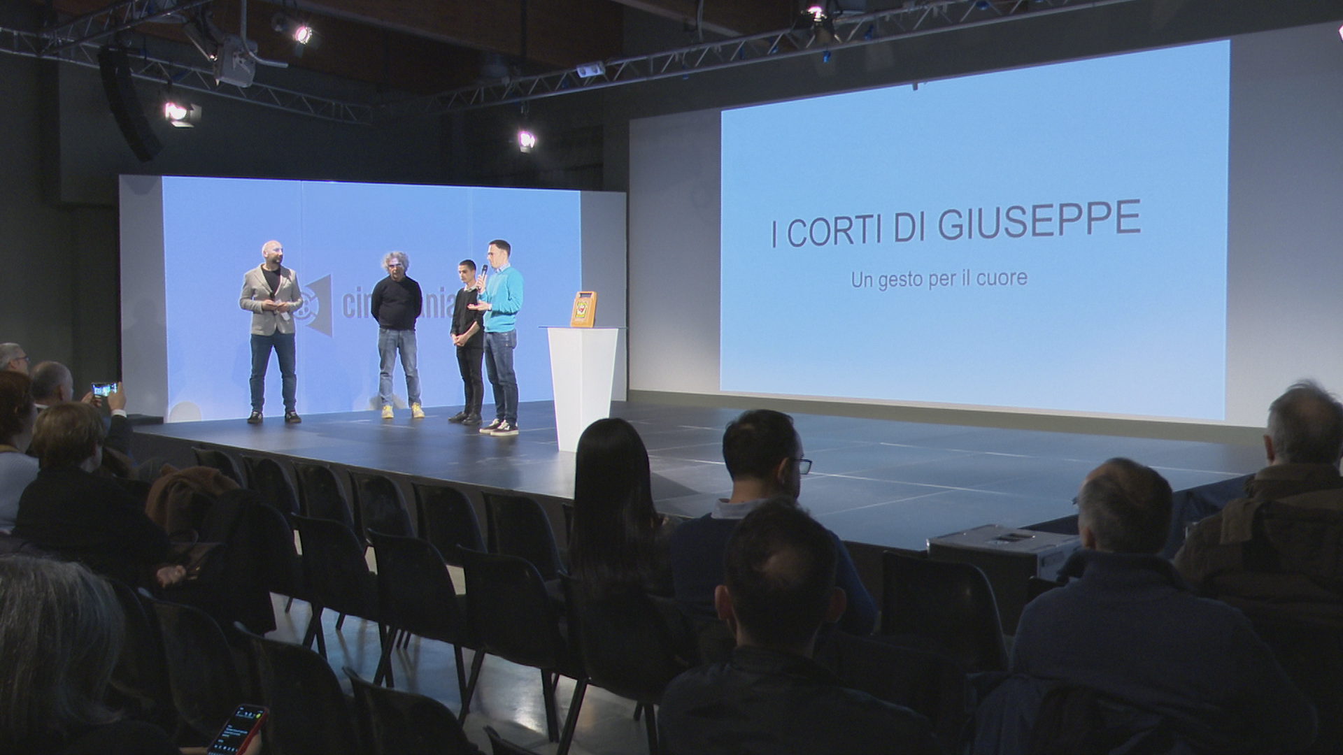 Un altro momento della serata allo Spazio Rotative