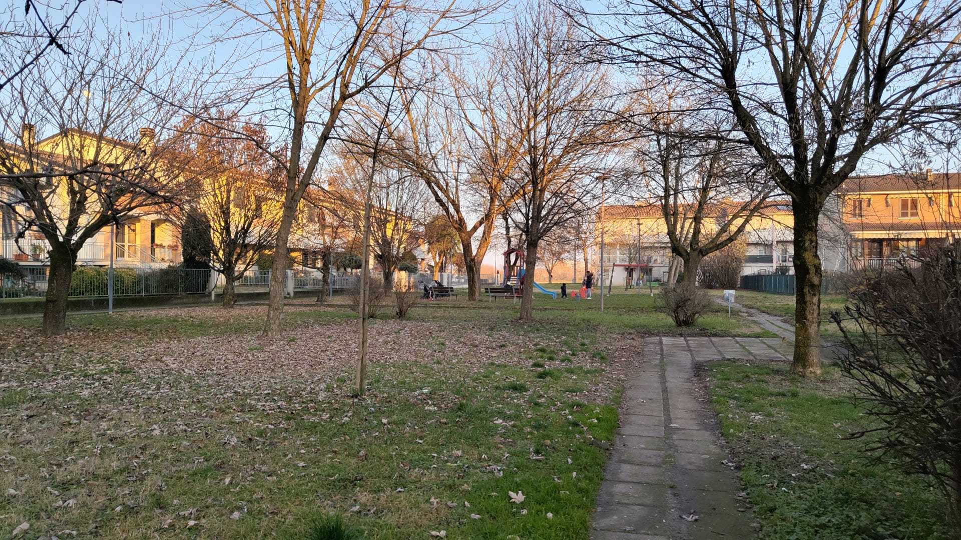 Rapinavano i coetanei con un coltello per pochi euro: a Borgonovo denunciati 4 ragazzi