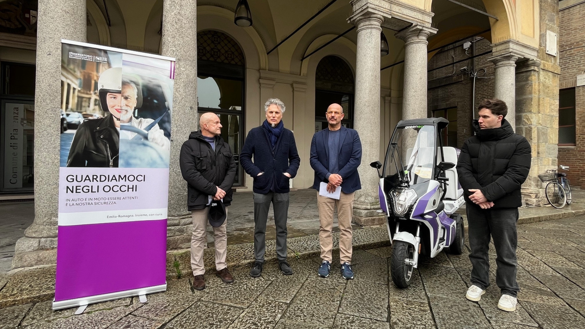 Sicurezza stradale, tappa piacentina per la campagna "Guardiamoci negli occhi"