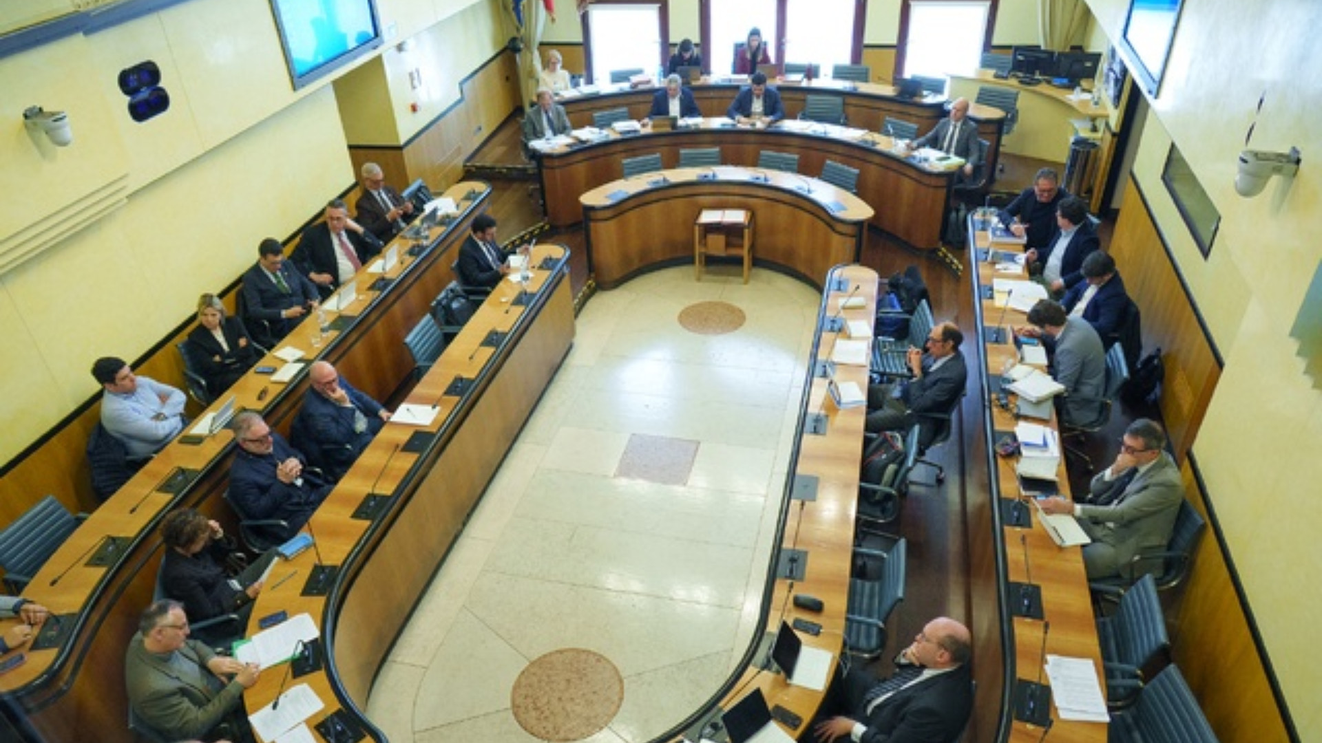 Prima commissione, via libera per l’aula al DEFR 2026-28 e alla Nota Aggiornamento