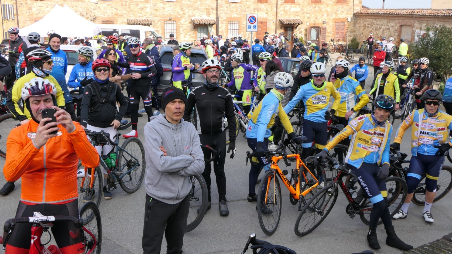 Vicomarino, in 400 all'incontro con la Madonnina del corridore