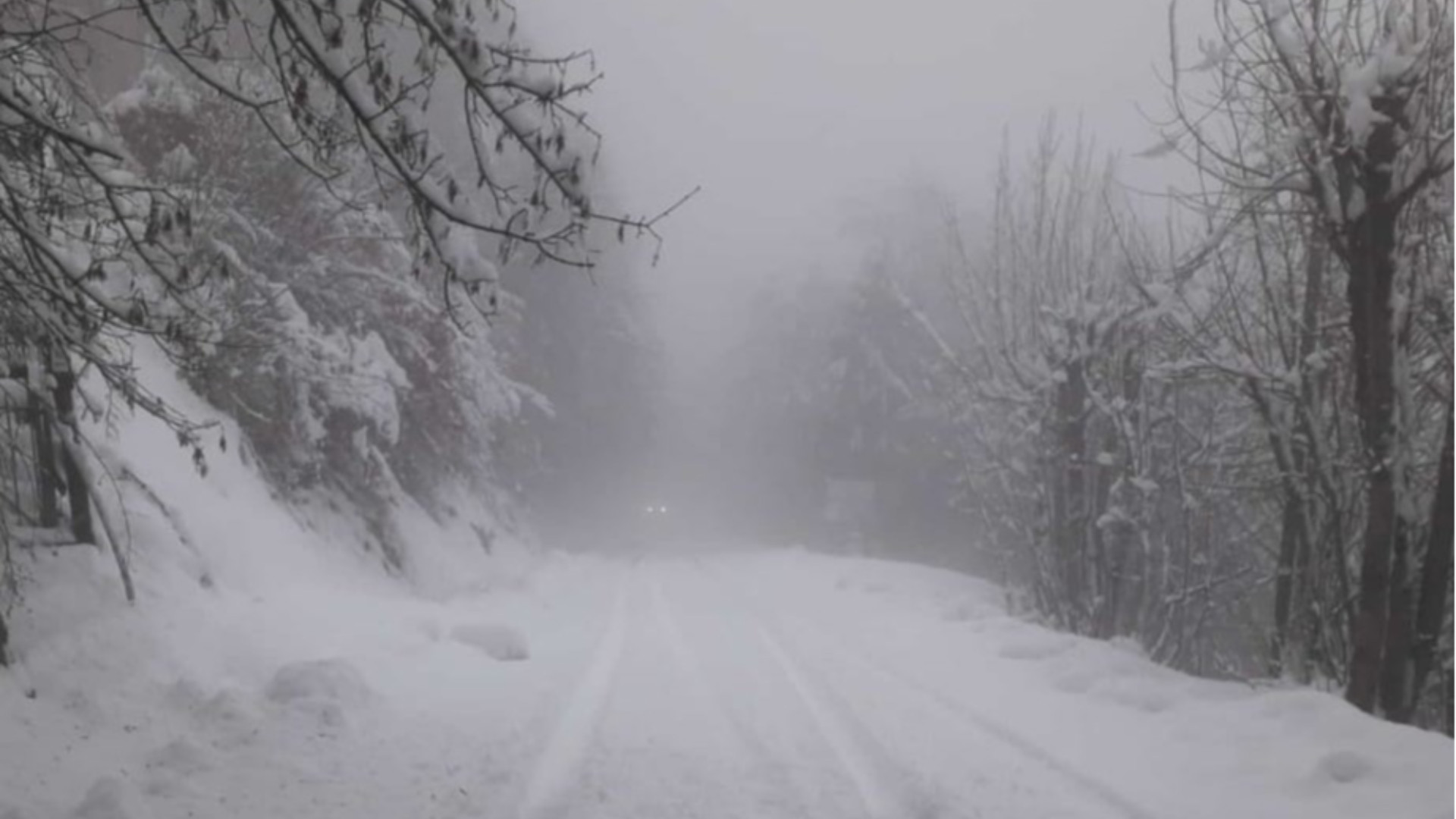 Allerta gialla sull’Appennino, domenica instabile con pioggia e neve in quota