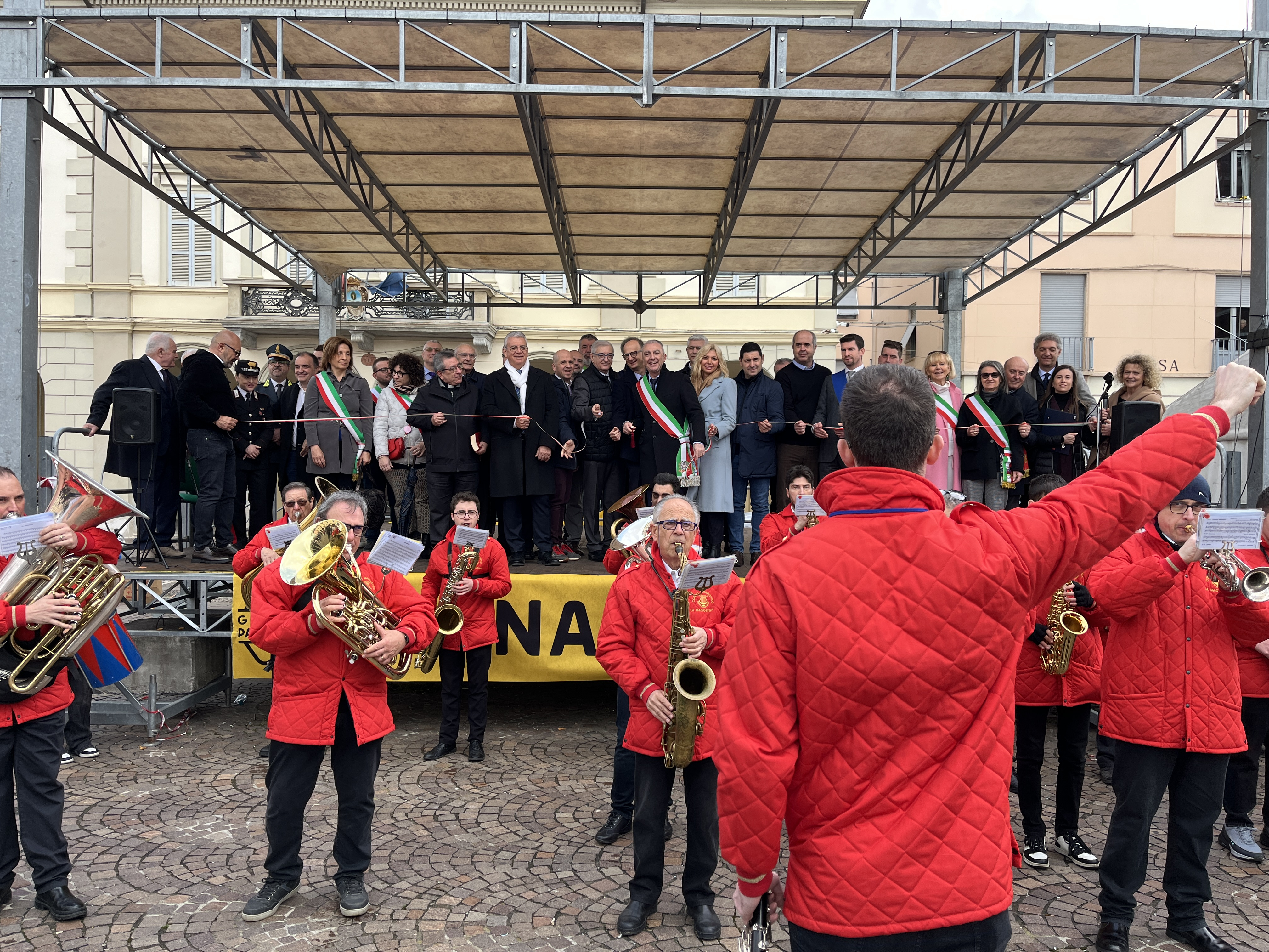 Il taglio del nastro per l'inaugurazione della 544esima Fiera di San Giuseppe