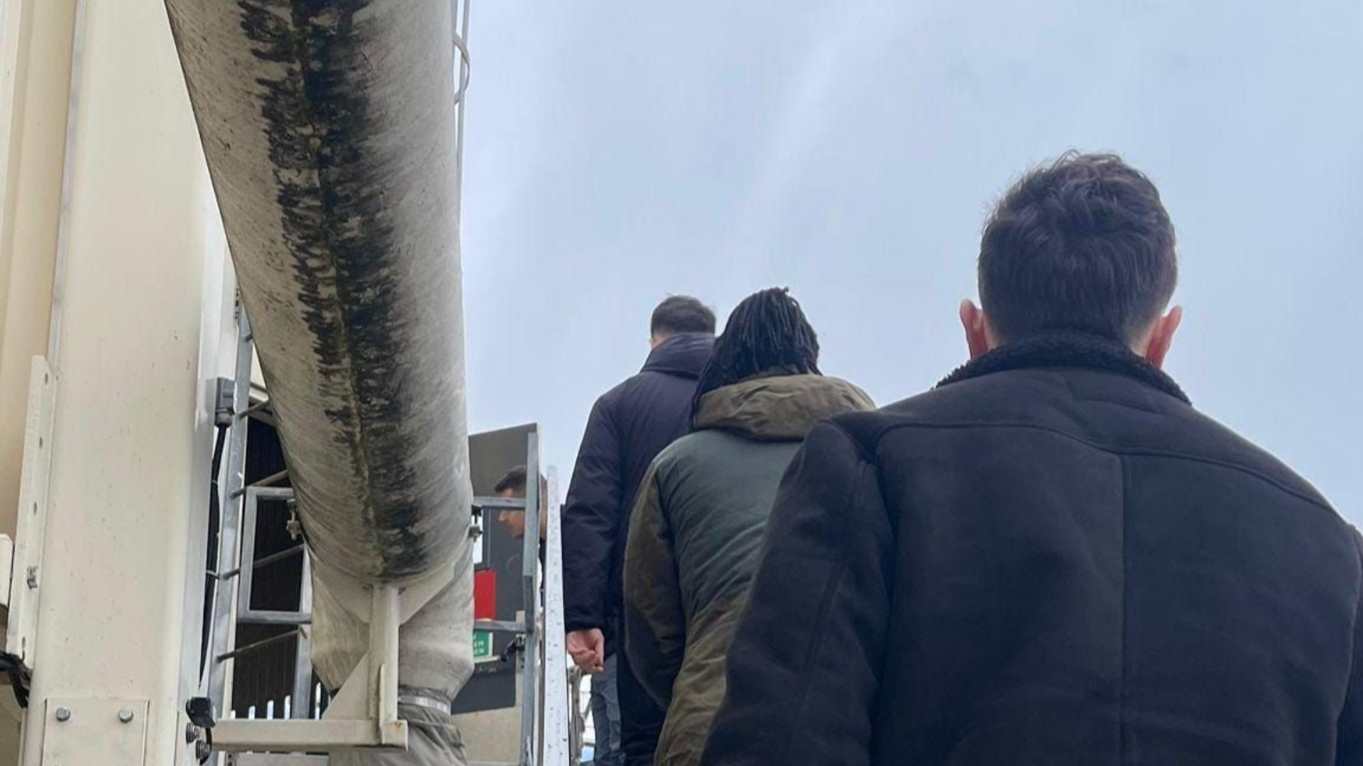 Spiccata pericolosità sociale, scarcerato e subito espulso