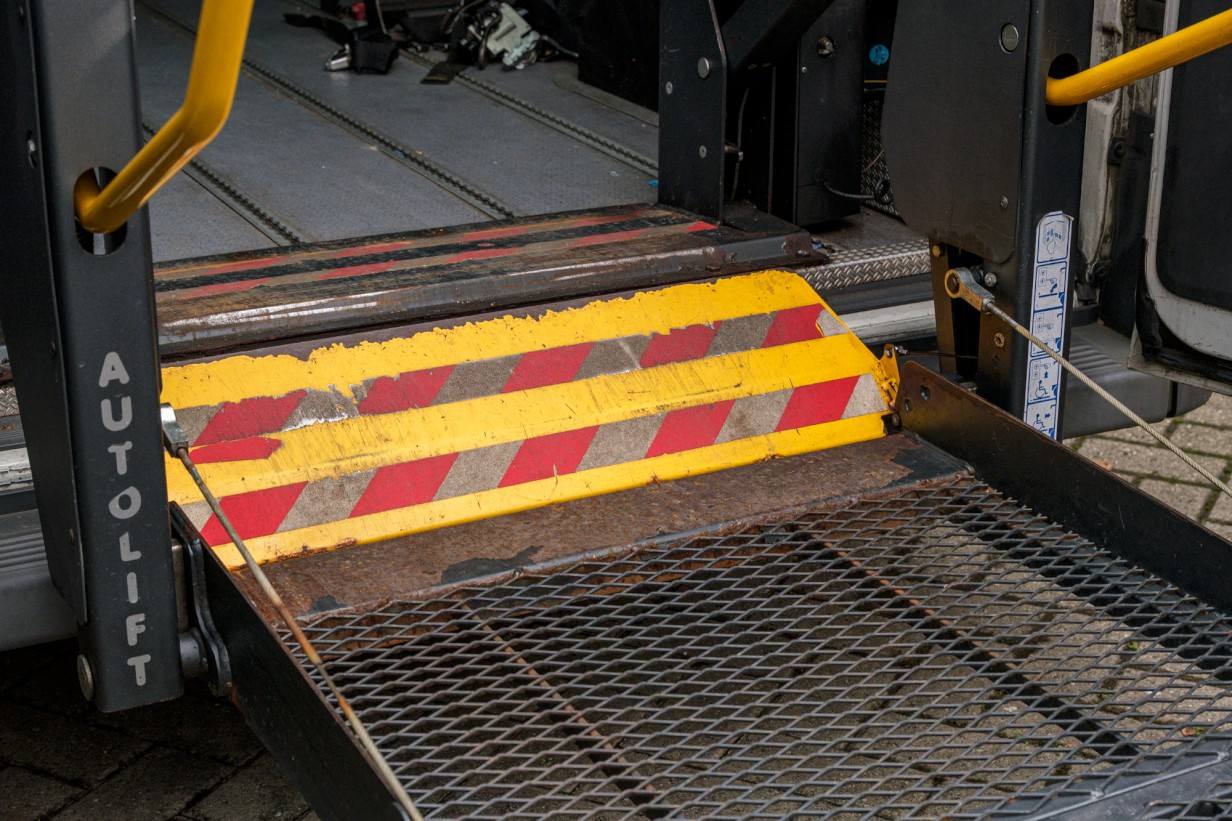 Alcuni dettagli dei pulmini da sistemare