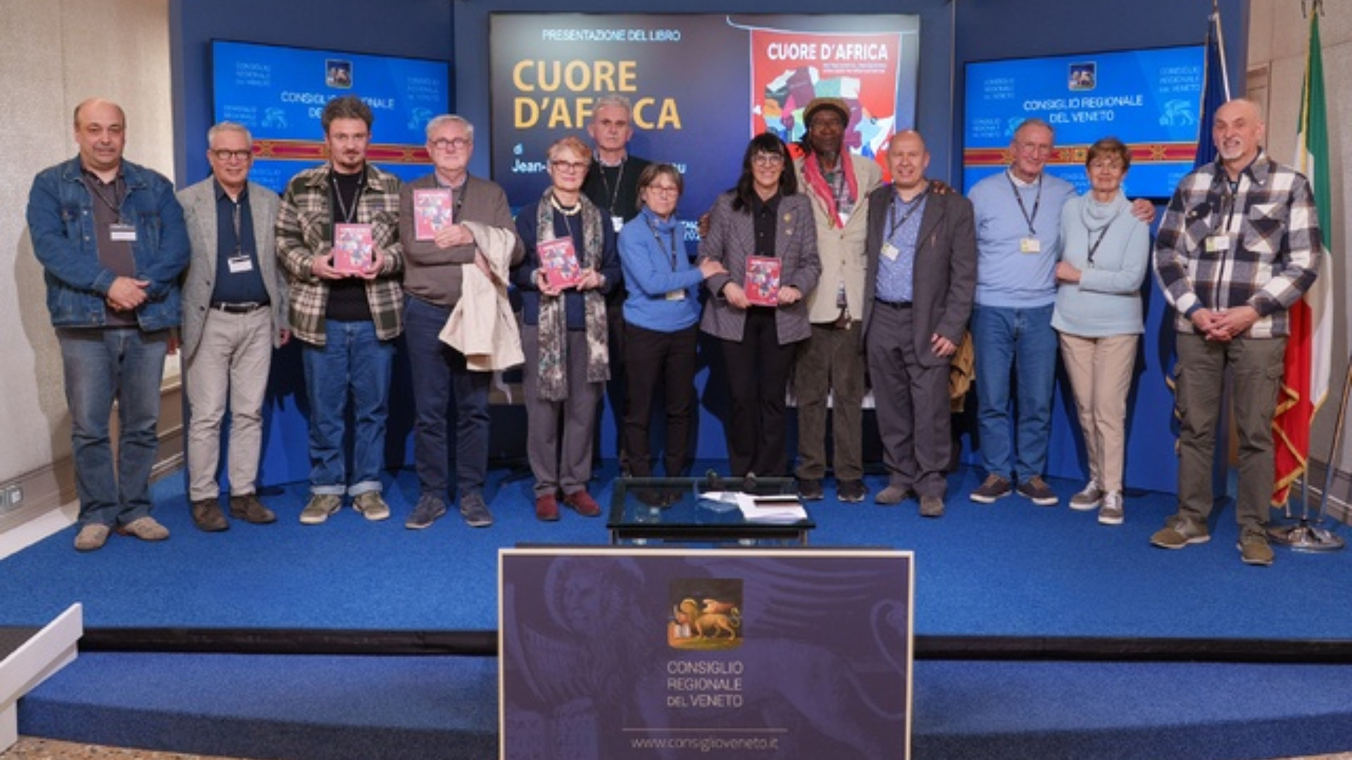 CRV - Presentato in Consiglio Veneto il libro di Jean-Pierre Piessou Sourou “Cuore d’Africa”