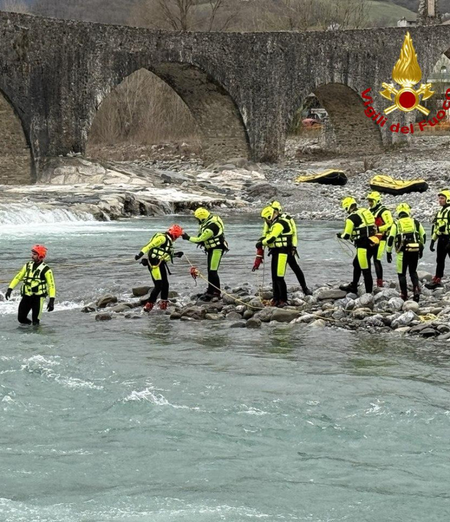 Vigili del fuoco, in cento impegnati nell'esercitazione sul Trebbia