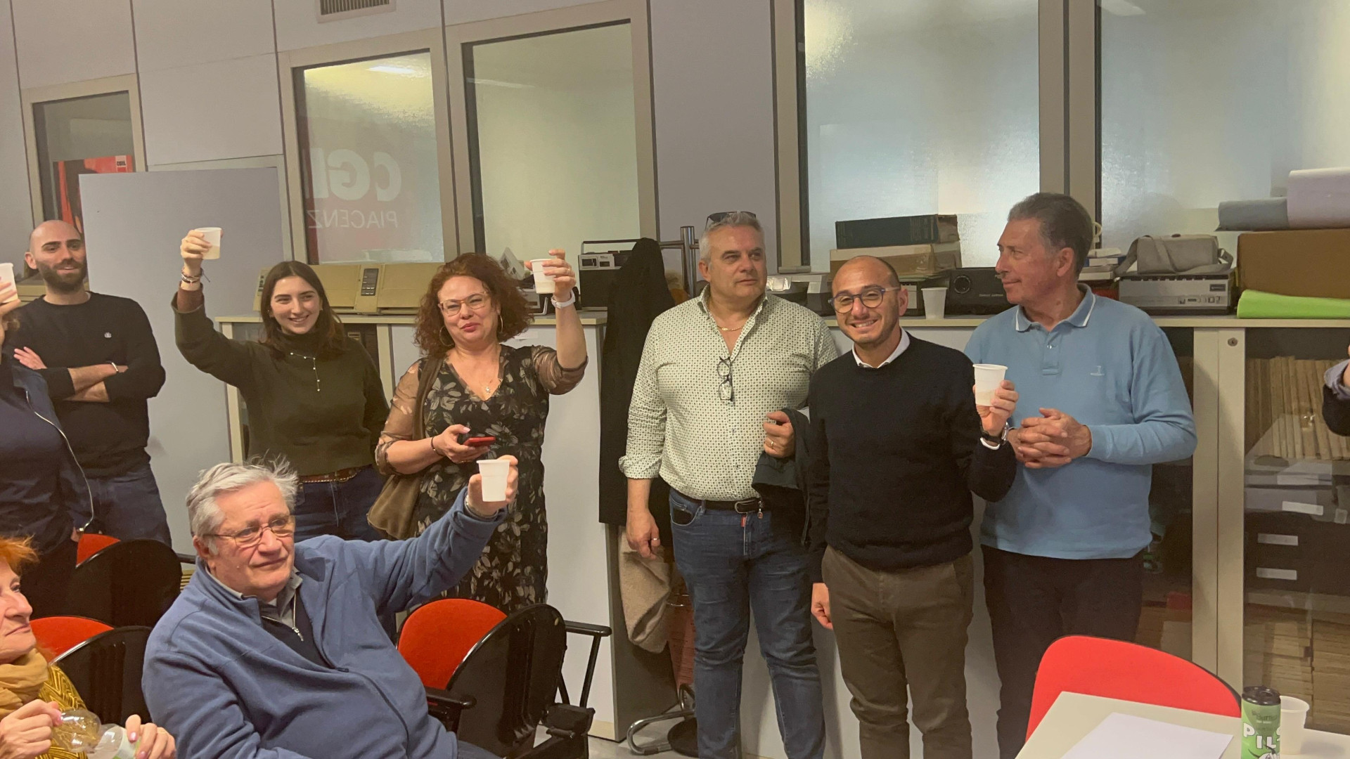 Brindisi alla sala “Guido Rossa”: «La vittoria del No è un segnale politico chiaro»