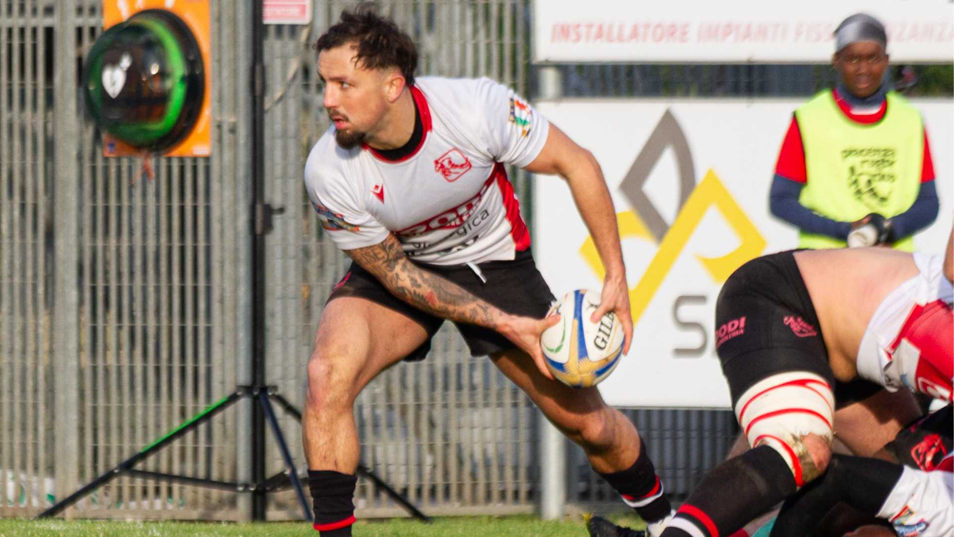 Niall Saunders durante un'azione di gioco ©Foto Monica Dallavalle