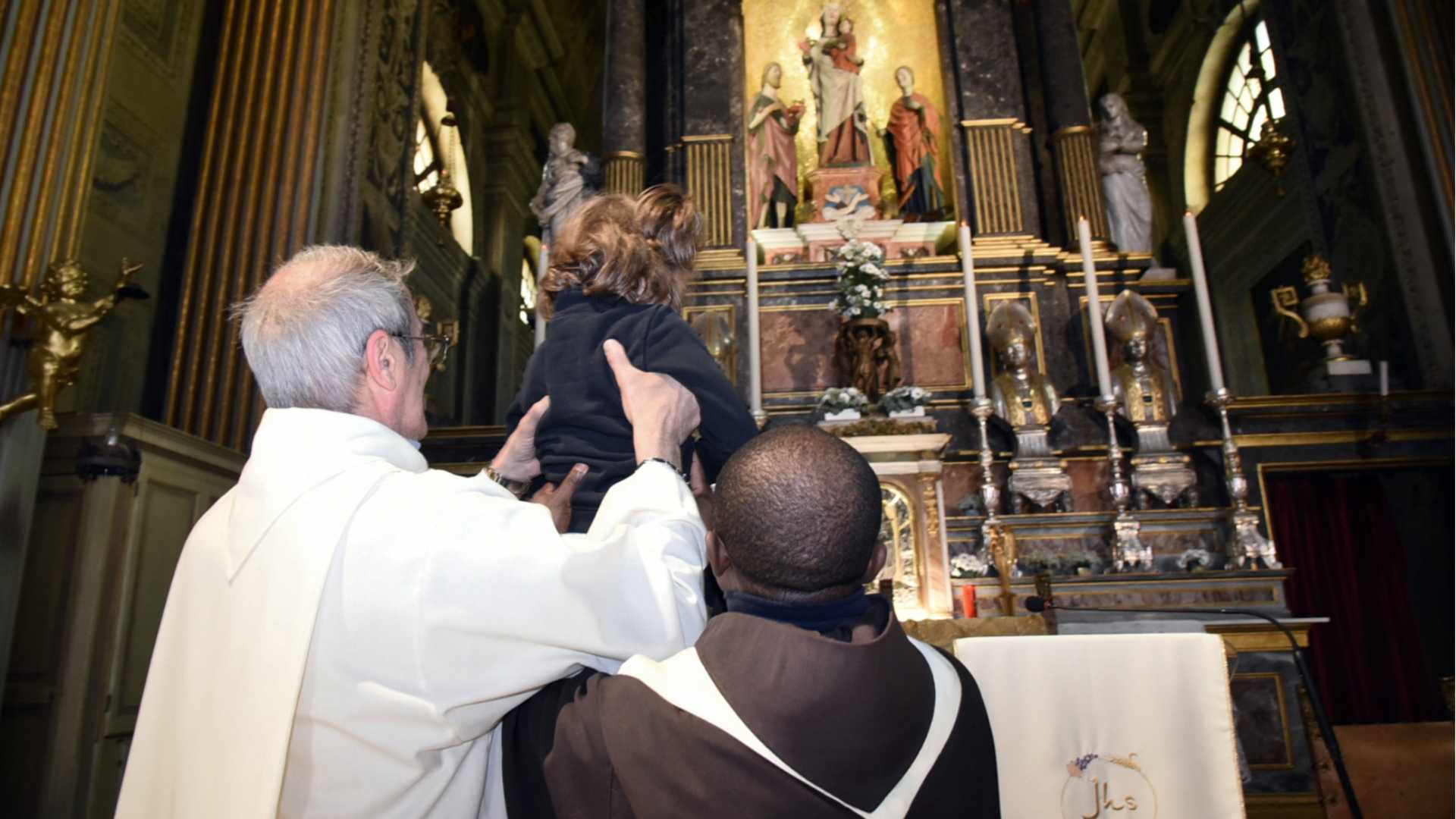 Grande partecipazione al ballo dei bambini - FOTO MAURO DEL PAPA