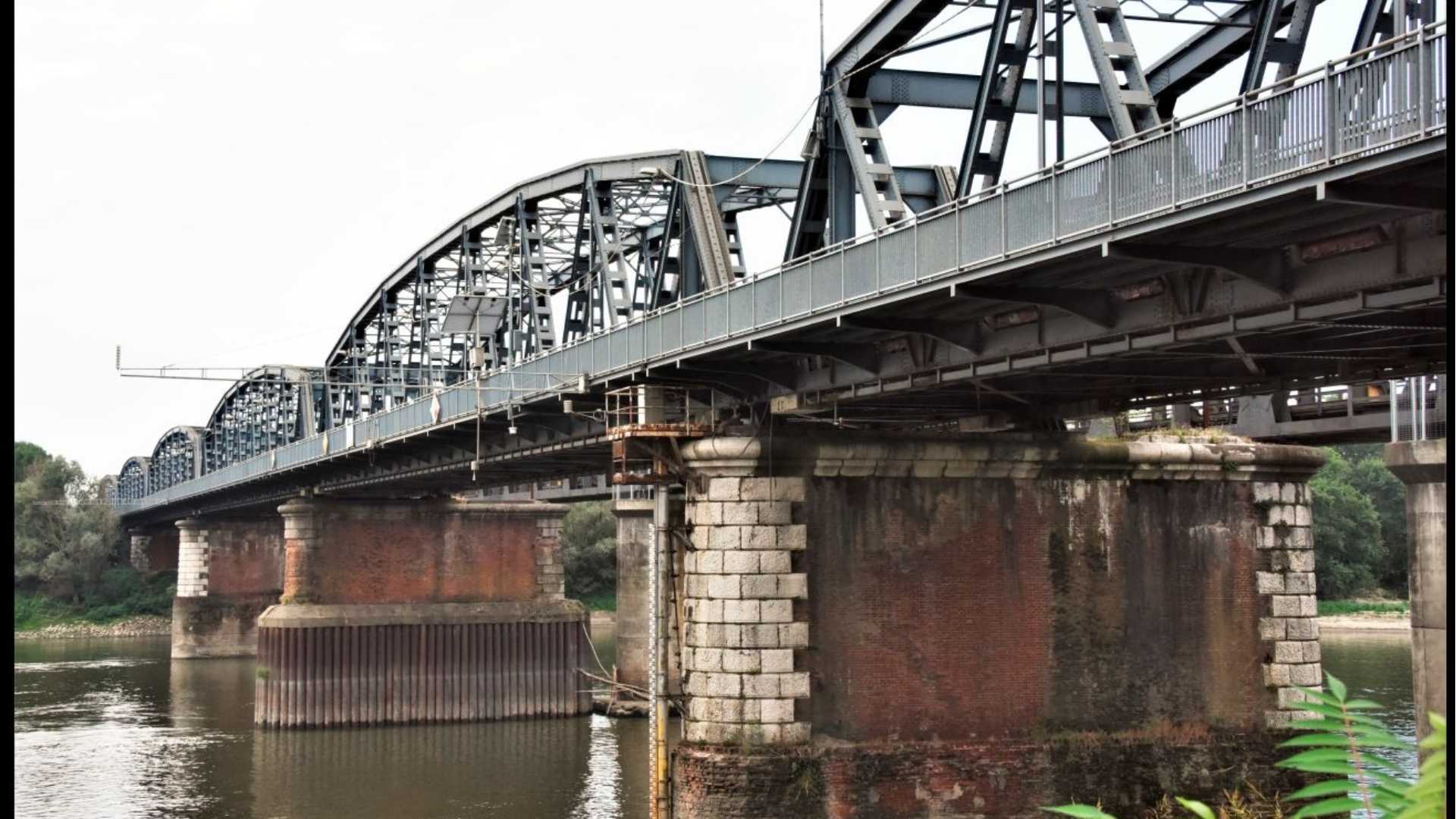Tempi e traffico: preoccupa il via ai lavori al ponte sul Po