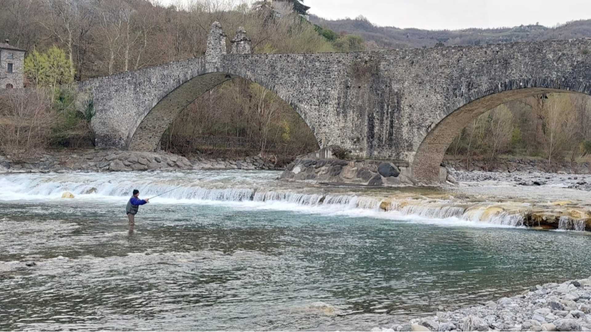 Pescatori sui fiumi: 13, pesci catturati: zero. Pesca da numeri shock