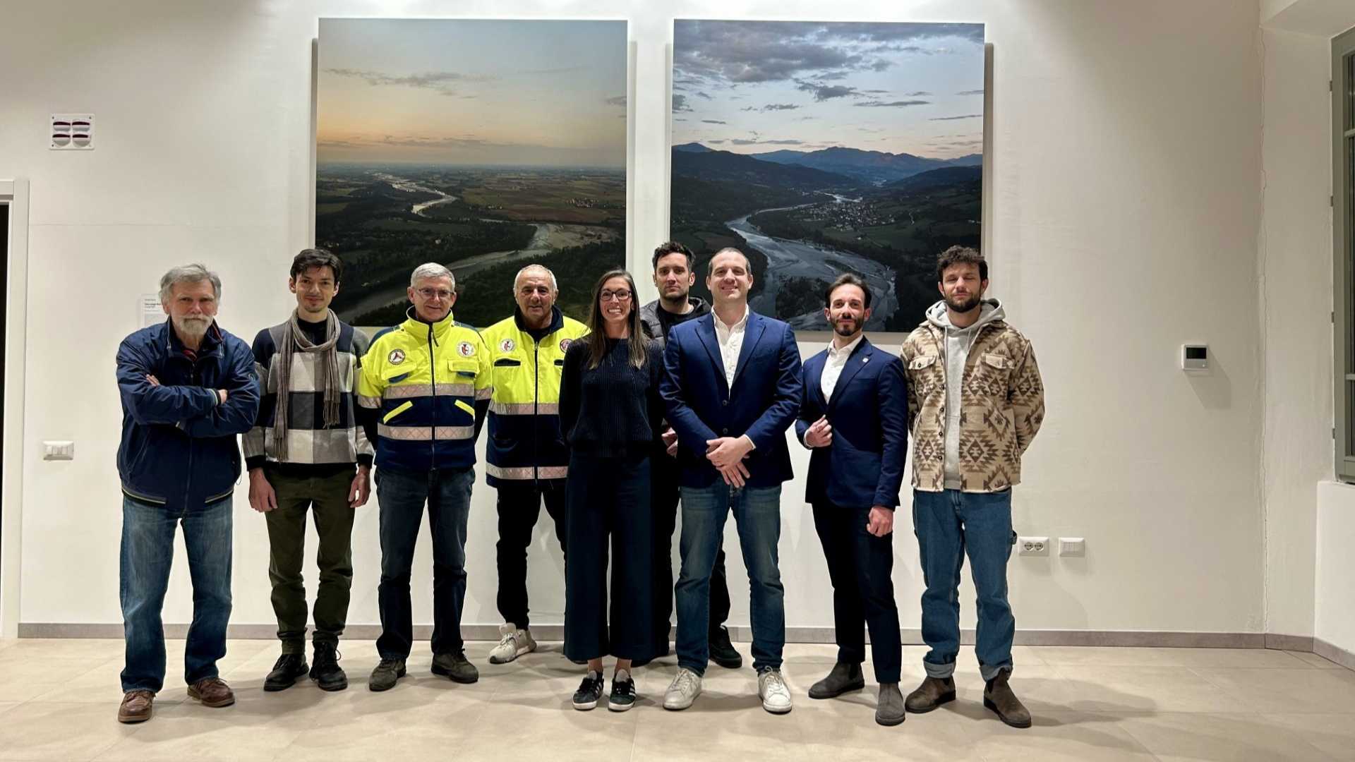 Amministratori e rappresentanti della associazioni nella futura sala consigliare alla Casa del Popolo- © Libertà