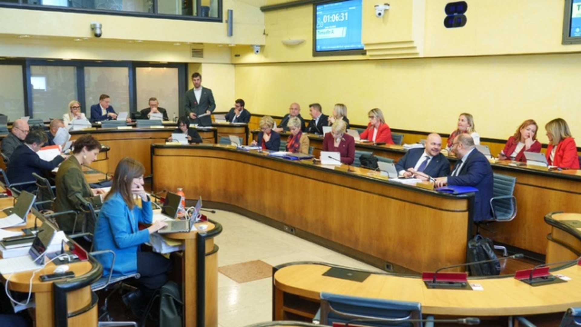 CRV - Consiglio Veneto, iniziato esame manovra di bilancio: via libera alla legge di Stabilità