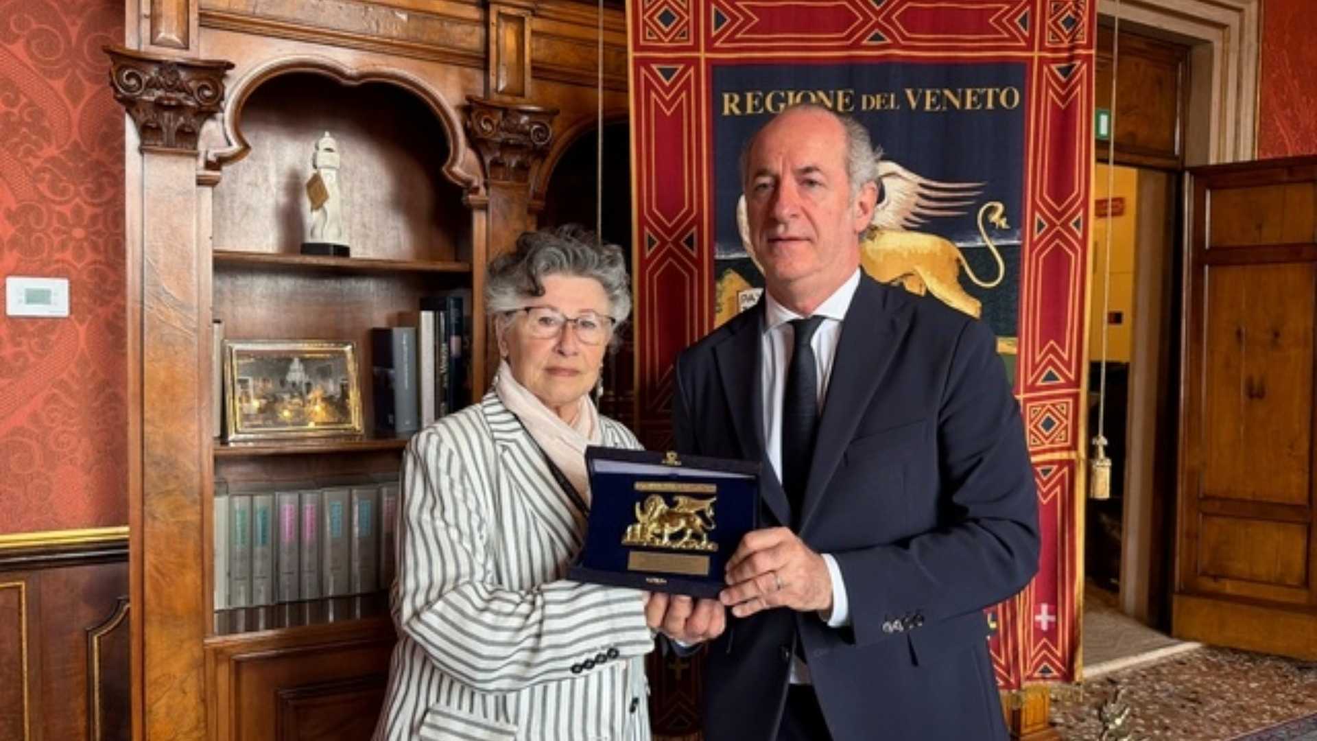 La signora Teresa Turazza in Consiglio regionale