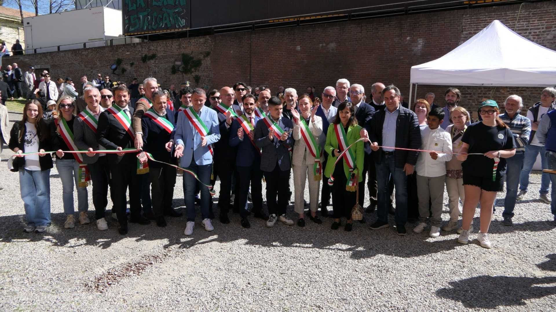 Il taglio del nastro