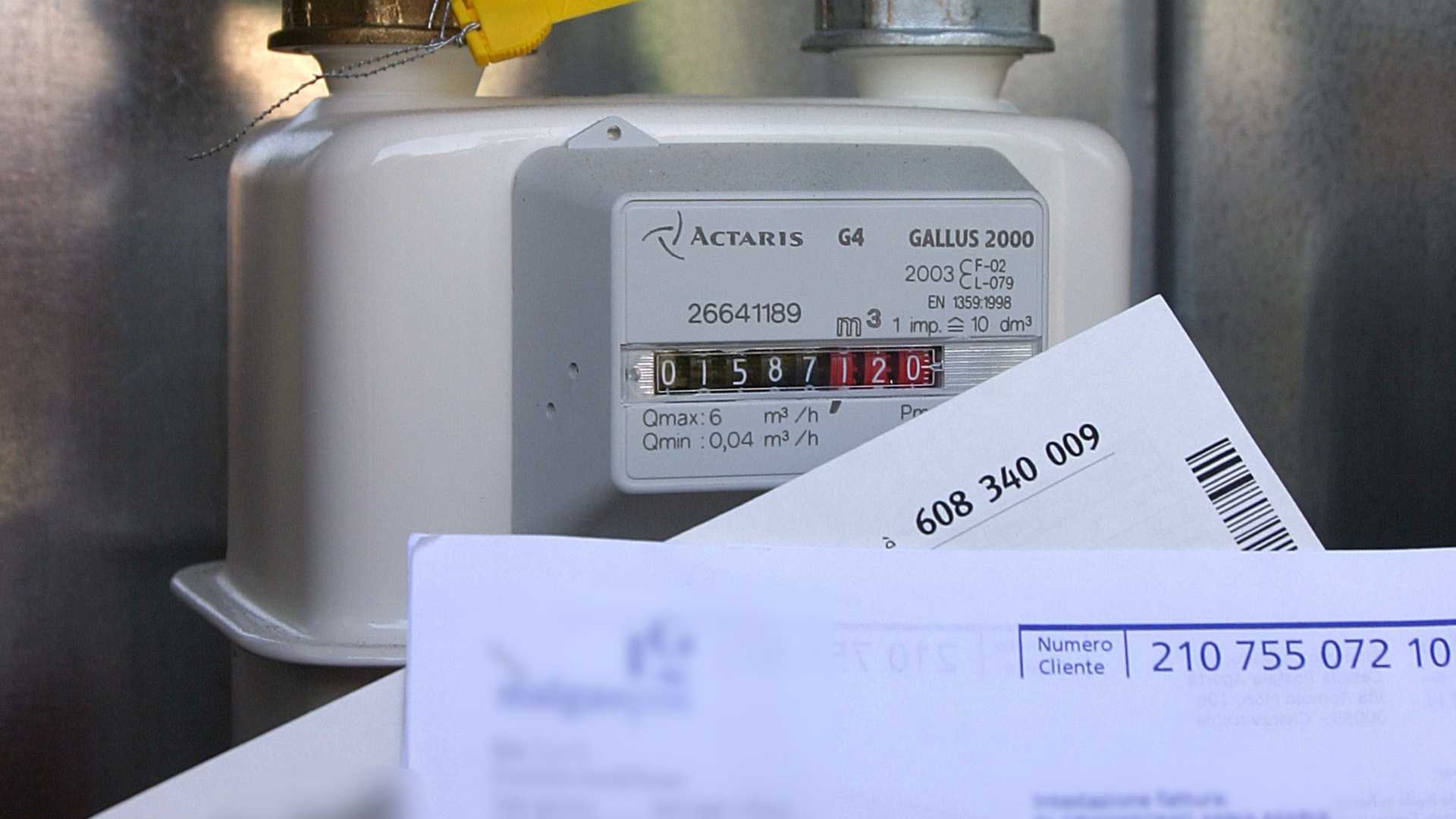 Bollette luce e gas, carburanti la tempesta (perfetta) per i fragili