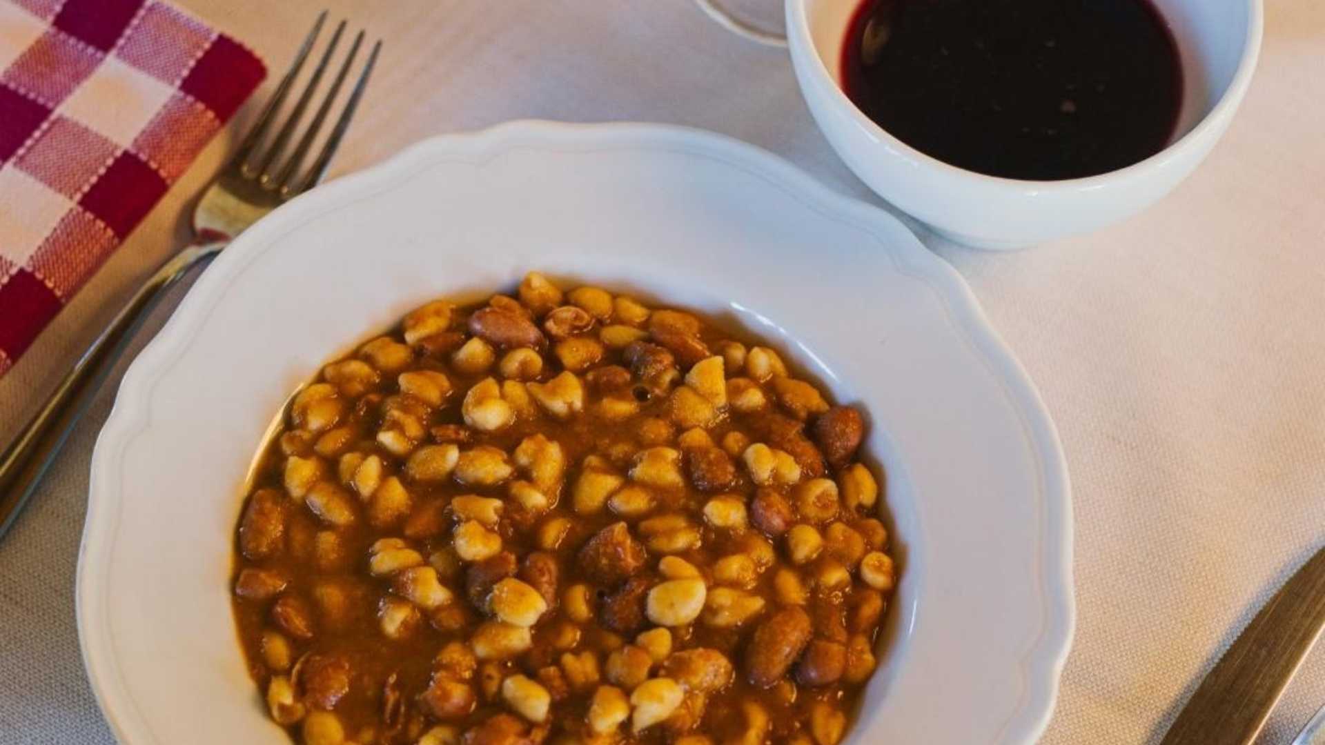 Sole, tavolate "sold out" e ricette della tradizione: Pasqua 2026 da tutto esaurito