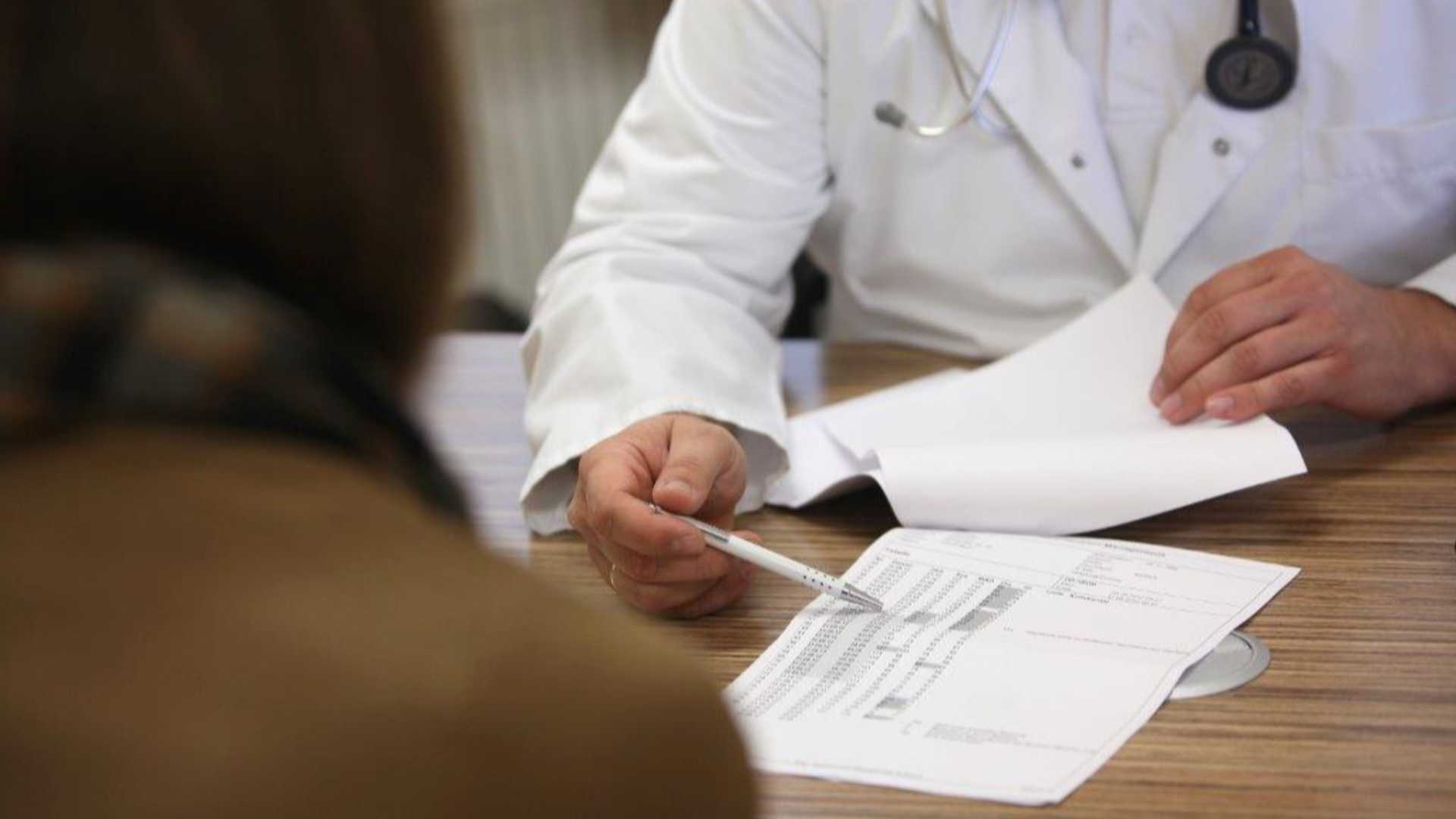 Medici di famiglia: «Contrari al 116-117 all’interno delle équipe Aft»