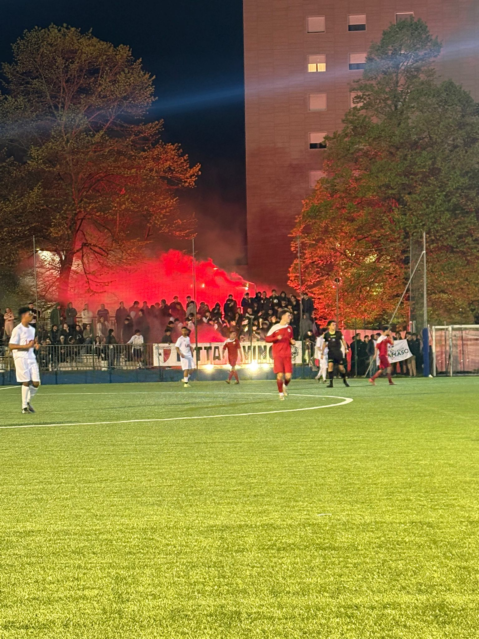 Il folto pubblico presente a San Damaso