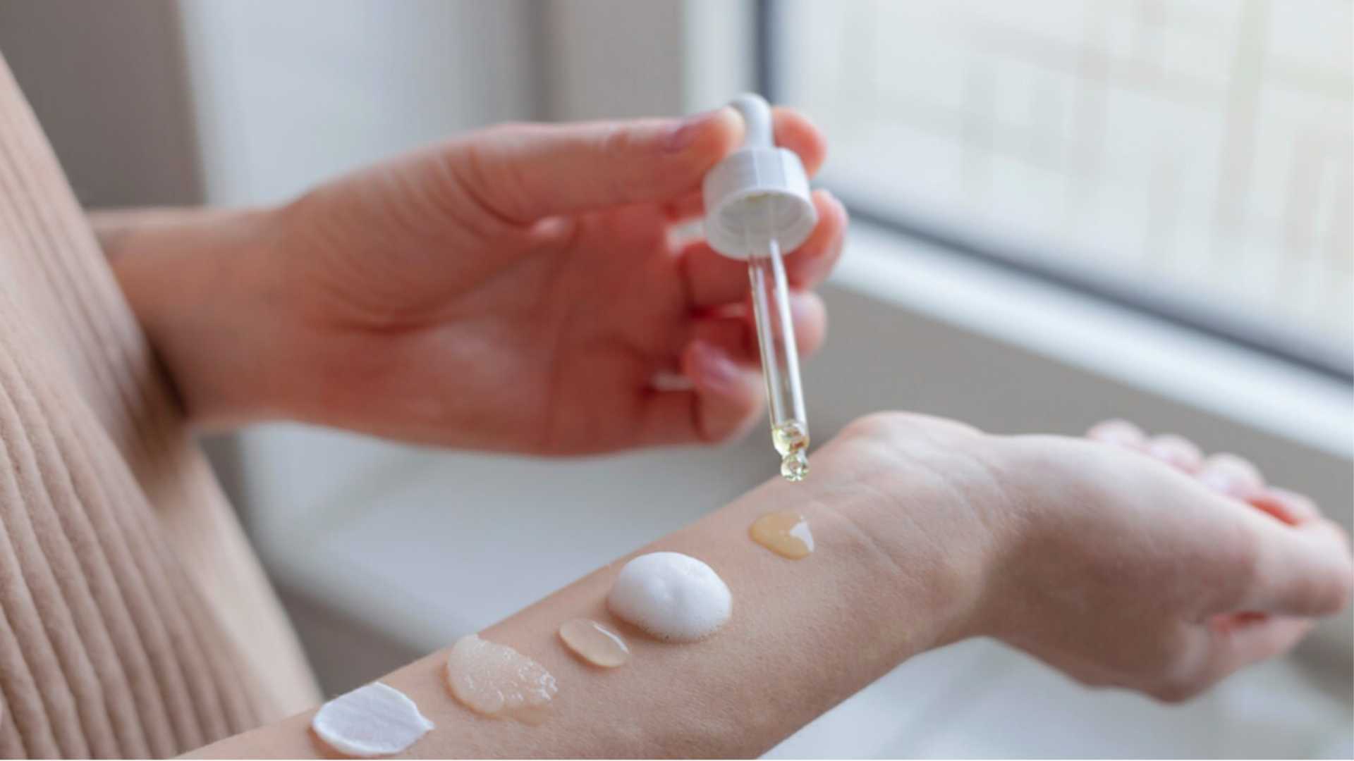 Gesti di bellezza con prodotti che rispettano l'ambiente© ANSA