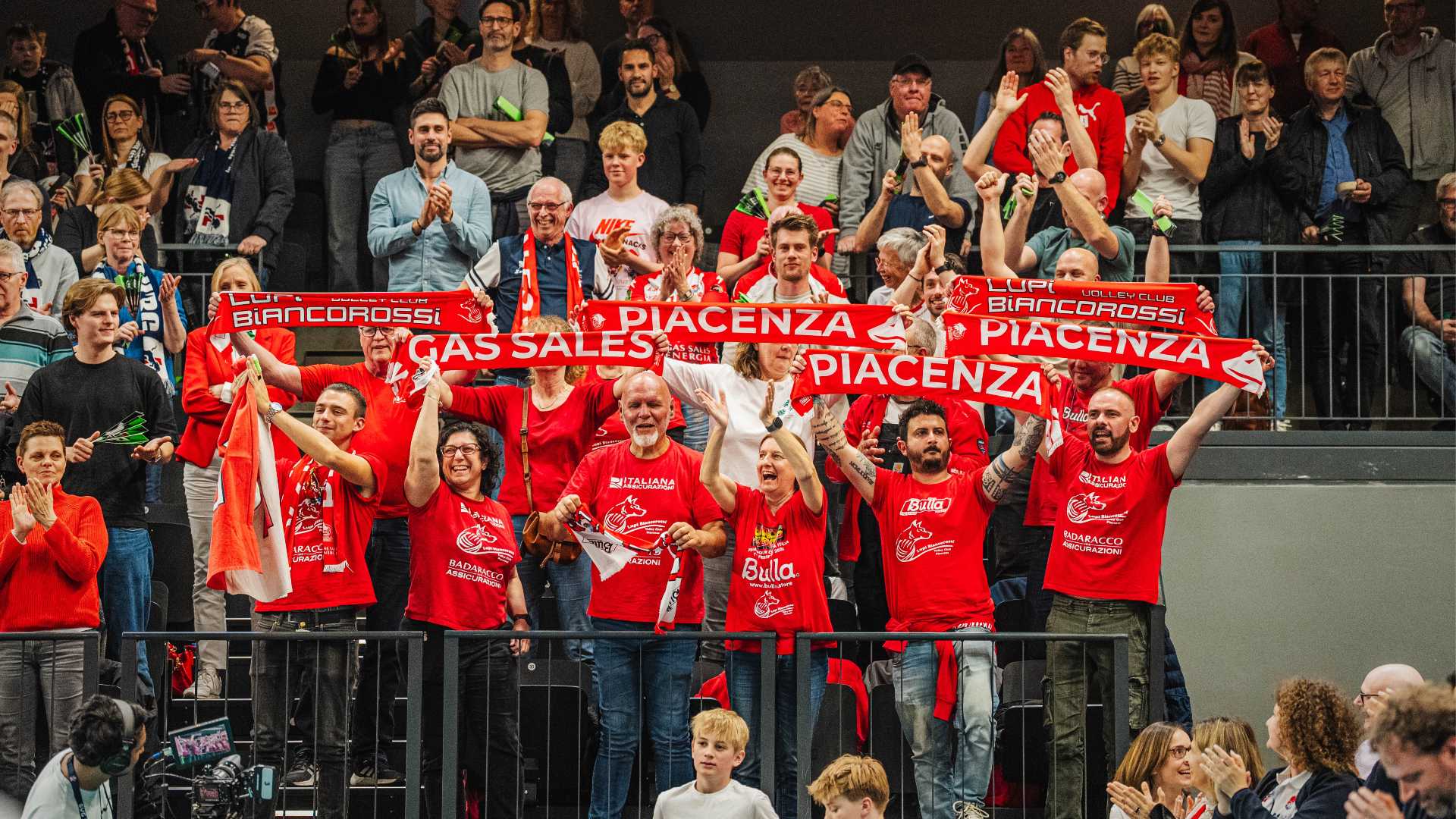 I Lupi Biancorossi in curva a Luneburg