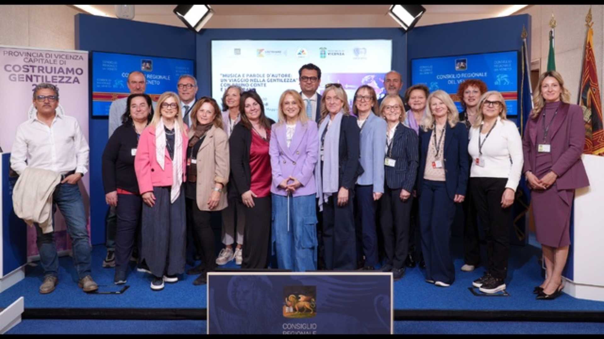 CRV - Presentato in Consiglio Veneto ‘Musica e parole d’autore: un viaggio nella Gentilezza’