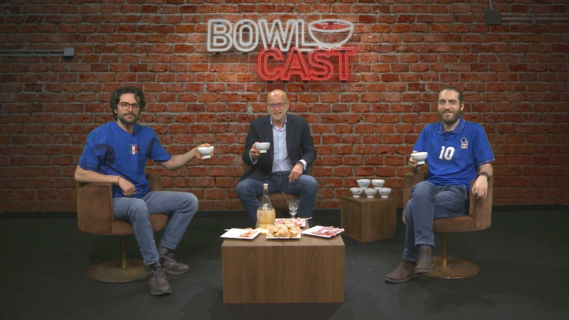 Mr. Bowl: "Rivoglio il calcio di una volta, facciamo il Terzo Tempo con Calathopoulos"