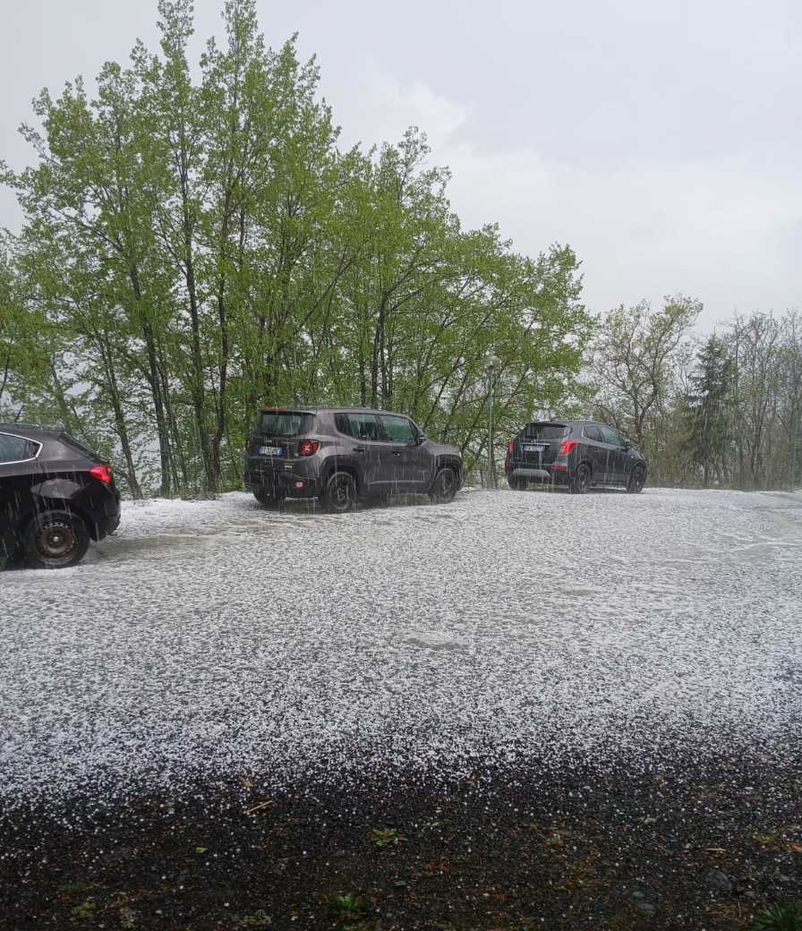 Violenta grandinata a Farini