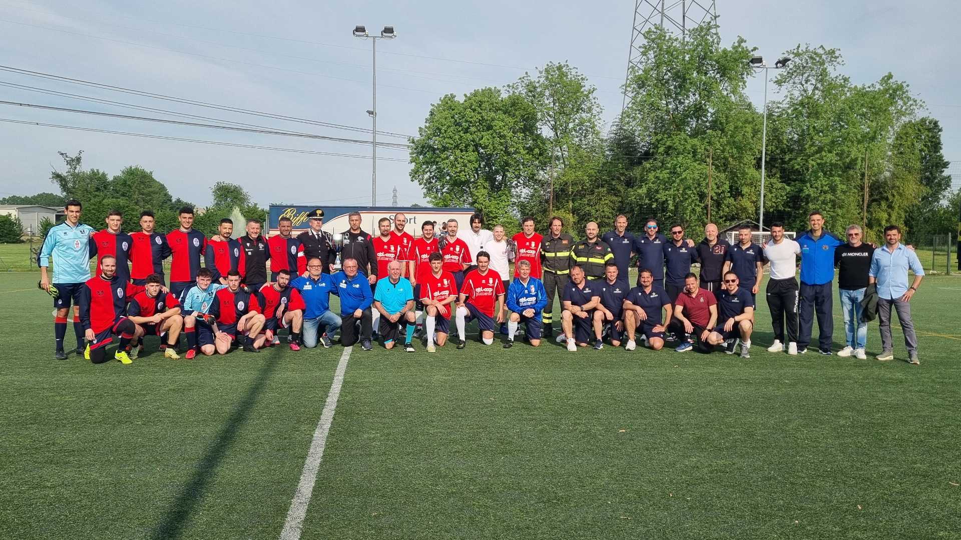 Foto di gruppo per le prime sfide sul campo della Biffi a San Rocco: finale in programma il 15 maggio a Quarto
