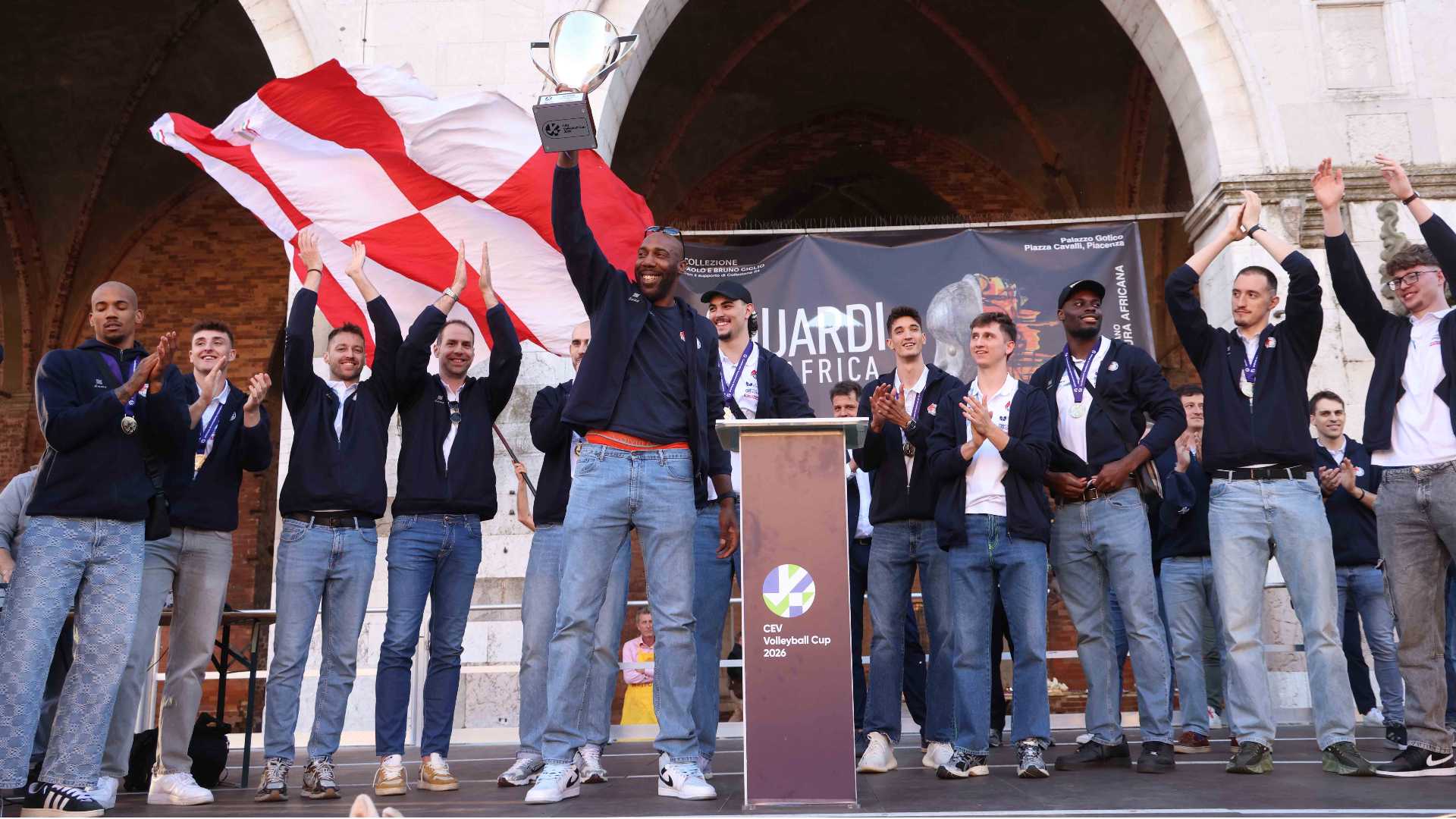 I festeggiamenti in piazza Cavalli - © Libertà/Cavalli