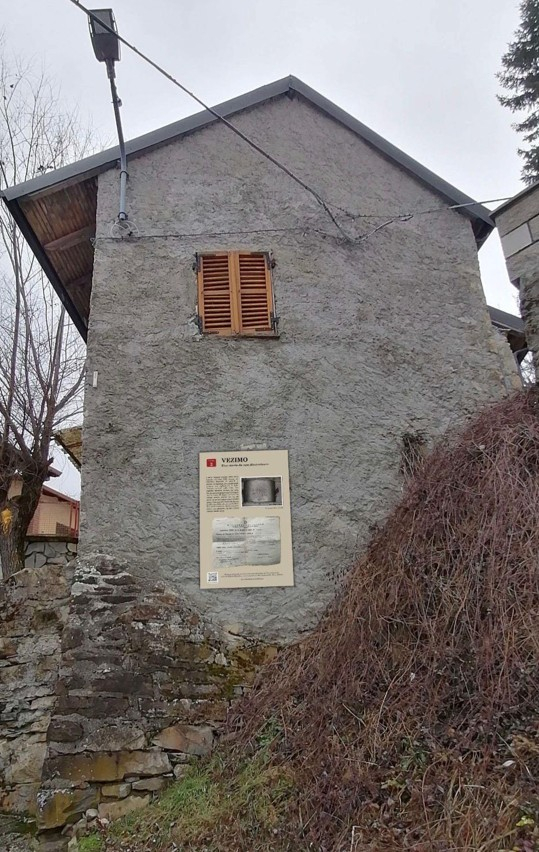 Un altro dei pannelli che sarà installato su una casa di Vezimo