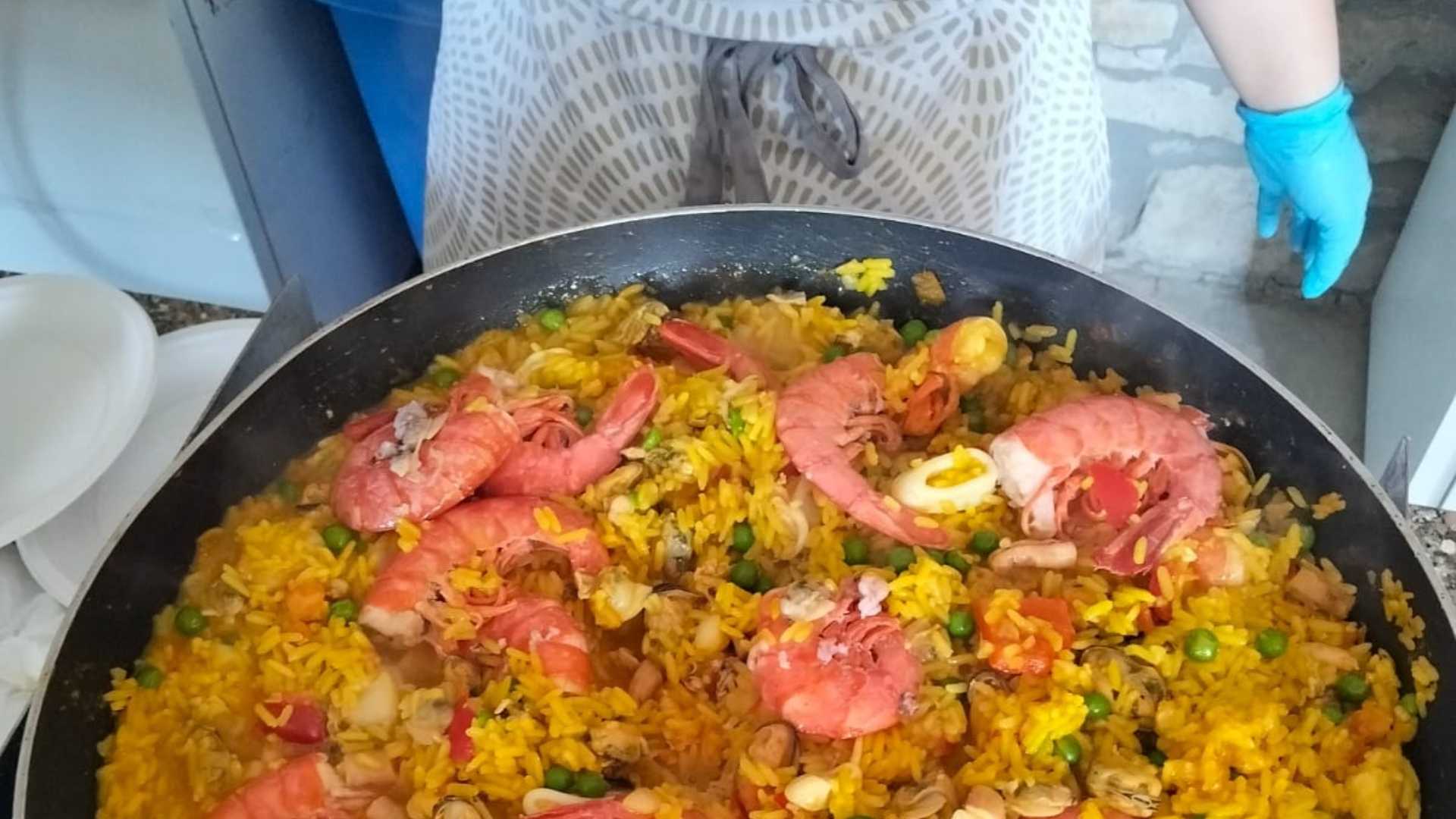 Paella e pesce fritto: a Piozzano tutti pazzi per il pesce