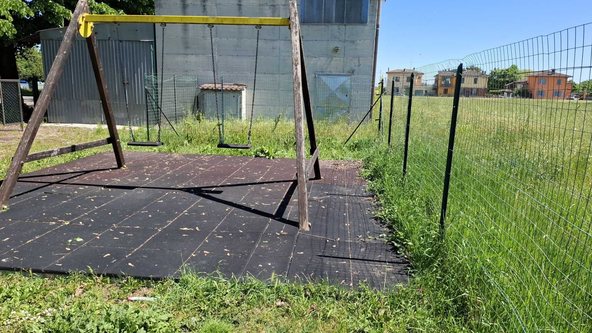 Restyling campi gioco a Castello e Fontana Pradosa: servono 150mila euro